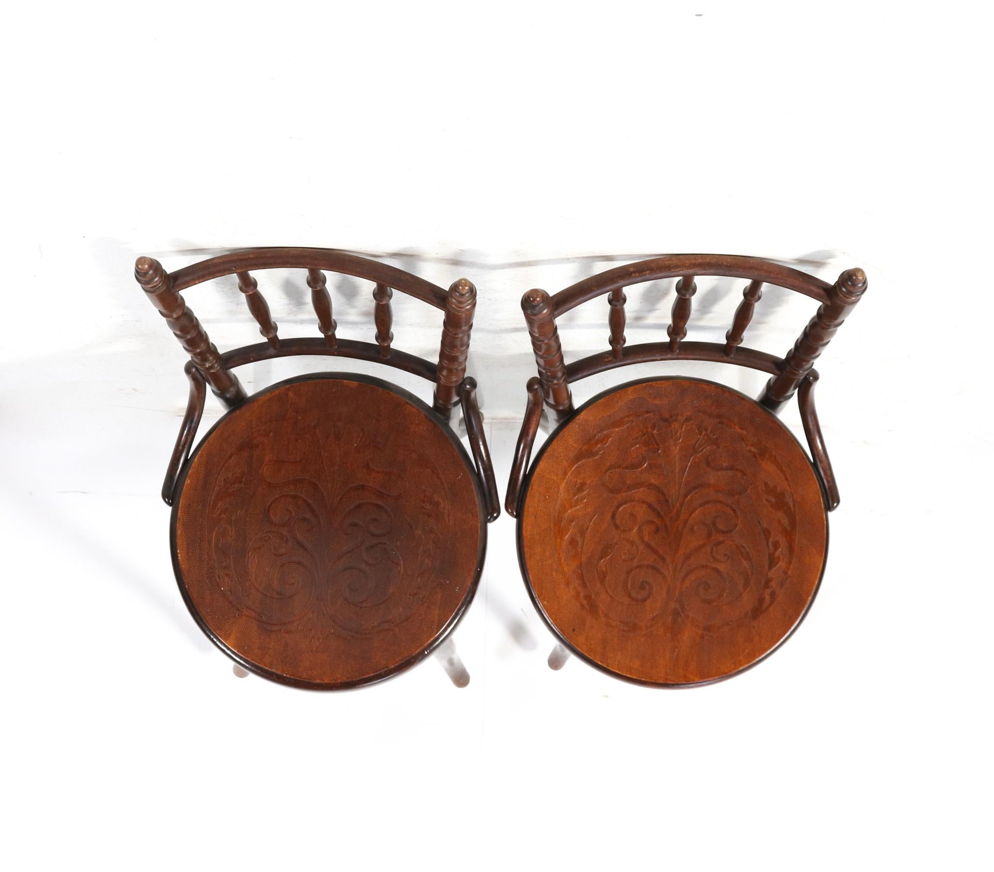 Ensemble de six chaises de bar Art Nouveau en bois cintré par Fischel, années 1900 en vente 2