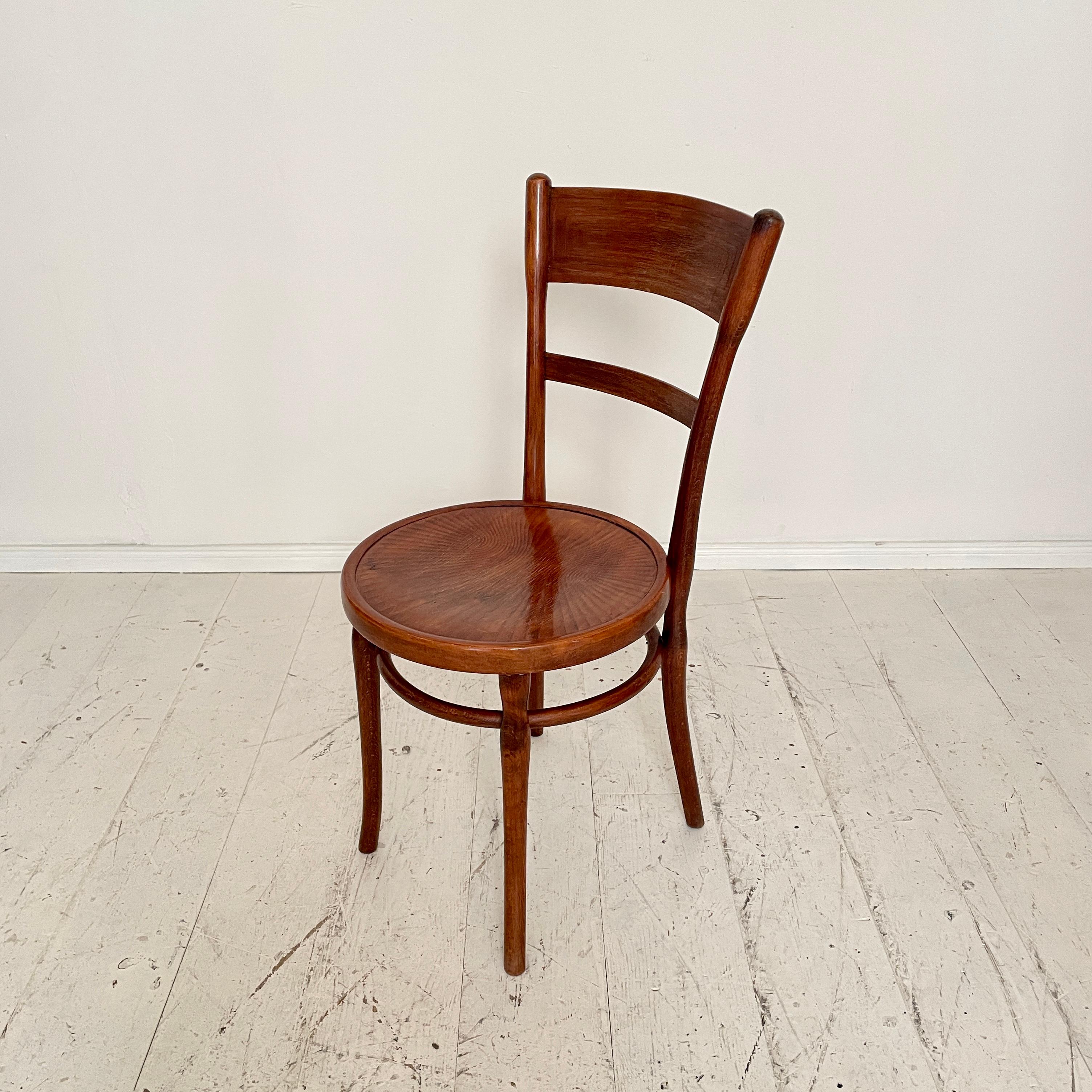 Set of Six Bentwood Dining Chairs, in Brown Beechwood, Jugendstil Around 1910 7
