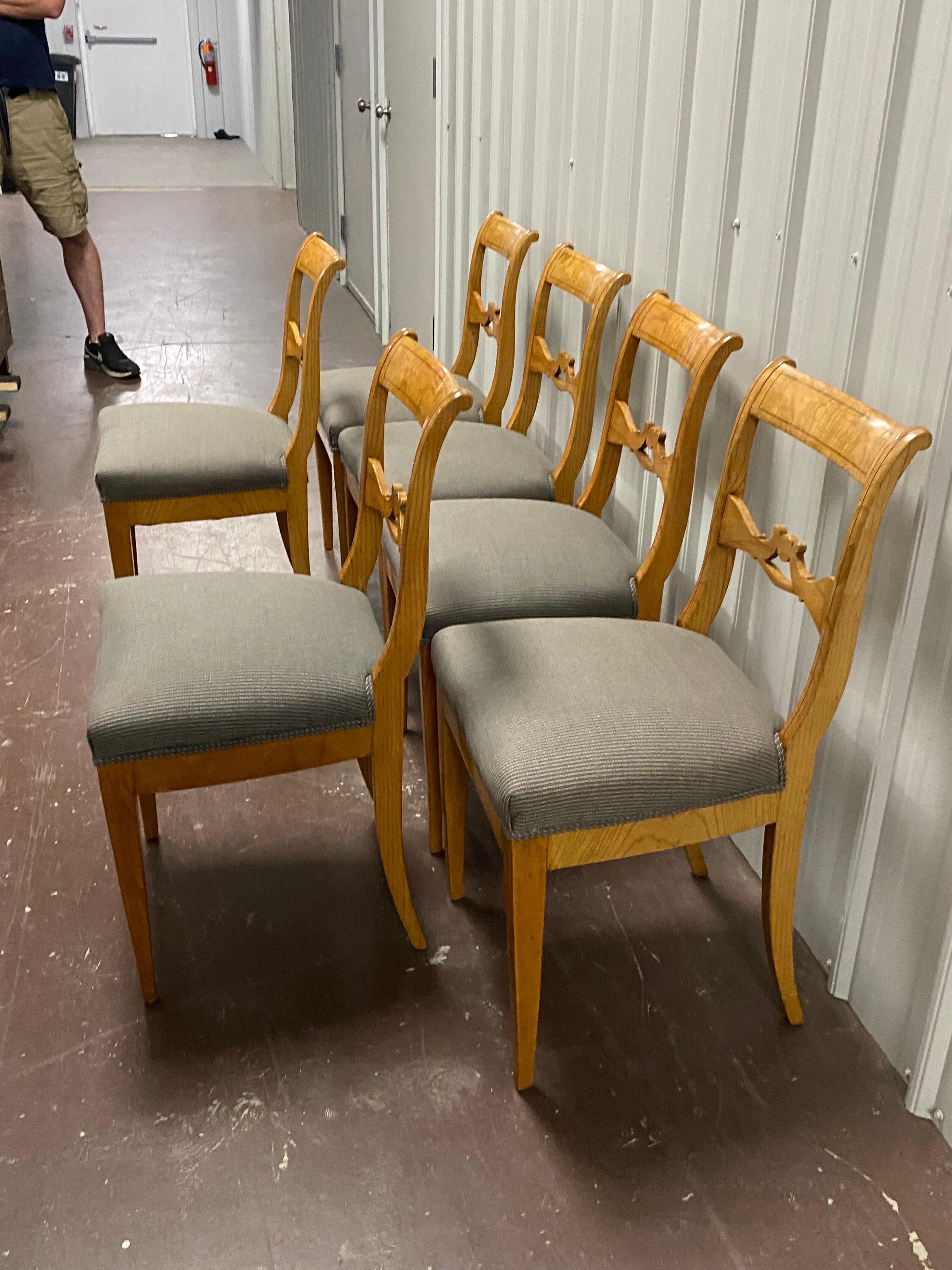 Set of Six Biedermeier Ash Dining Chairs, Central Germany, c. 1830/35 For Sale 11