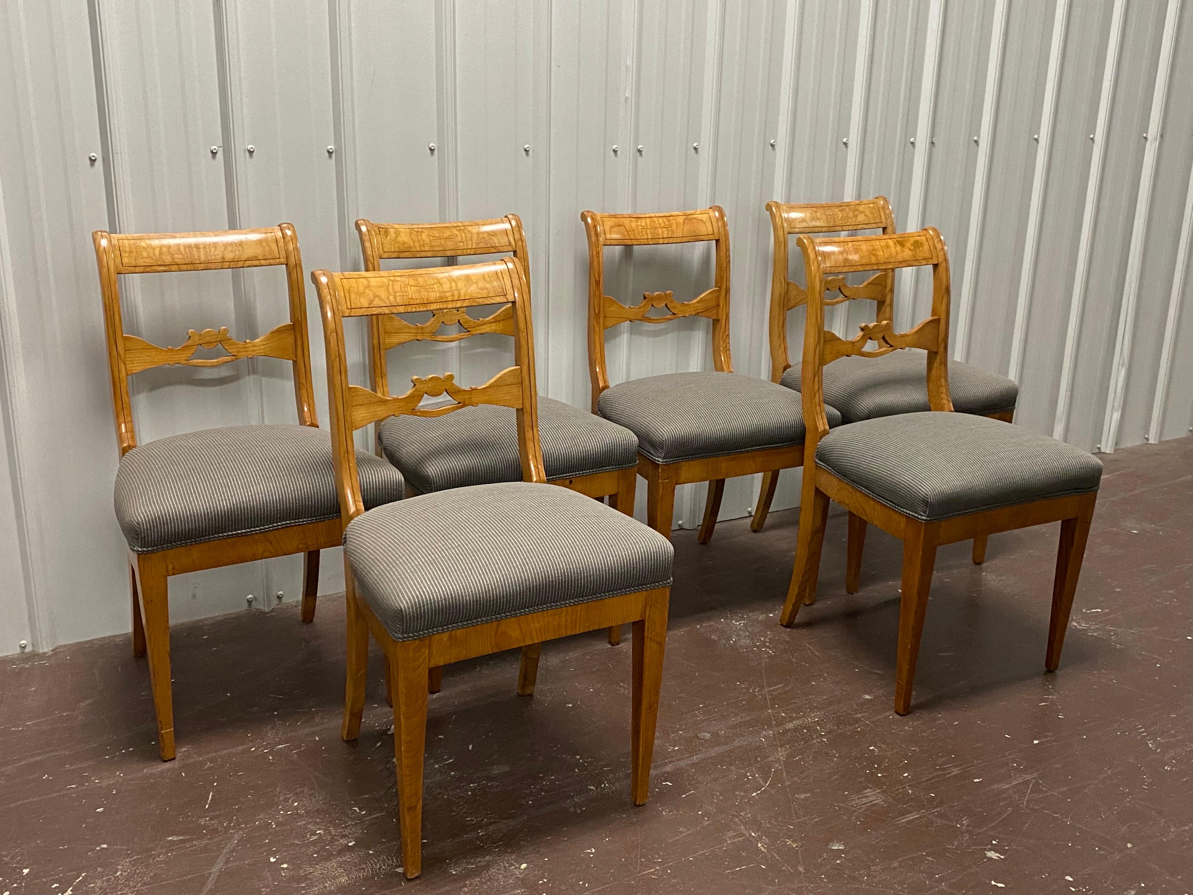 Set of Six Biedermeier Ash & Ebony Inlaid Dining Chairs, Central Germany, c. 1830-35.
A rare set of six dining chairs, ash wood, ebony inlay banding, Biedermeier, Central Germany, c. 1830/35, Upholstery more recent.

Provenance: Private Collection,