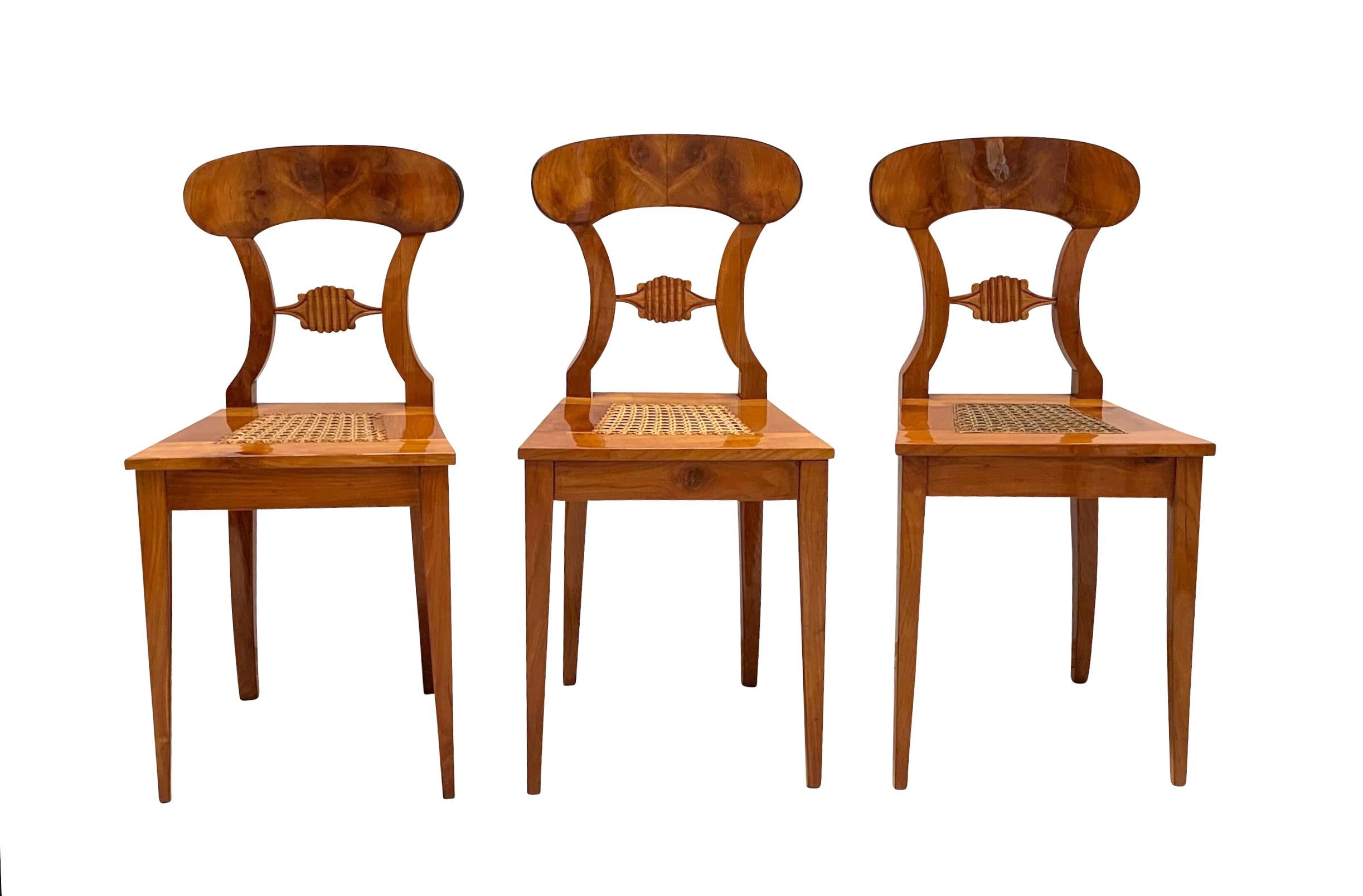 Austrian Set of Six Biedermeier Board Chairs, Cherry Wood and Mesh, Vienna, circa 1830 For Sale