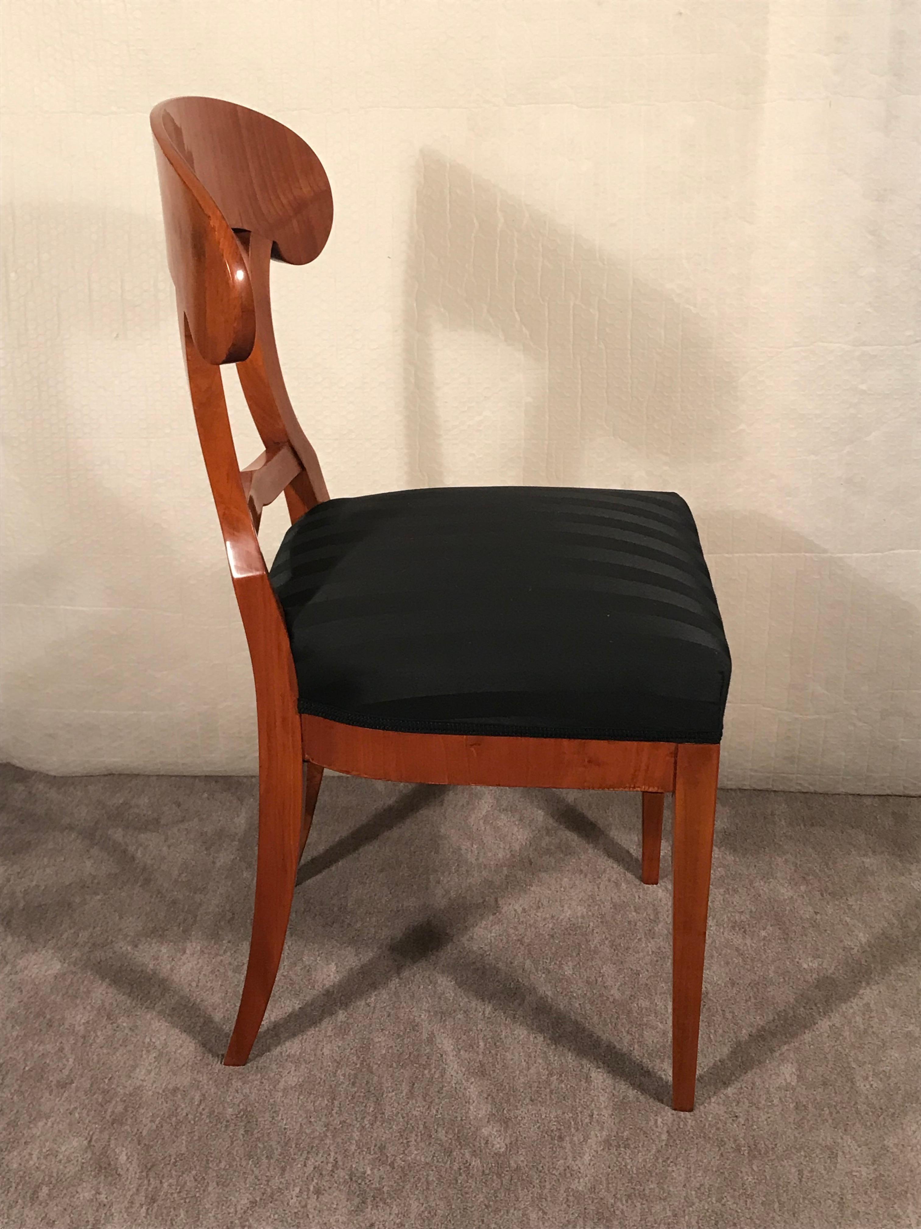 Veneer Set of Six Biedermeier Chairs, 1820, Cherry For Sale