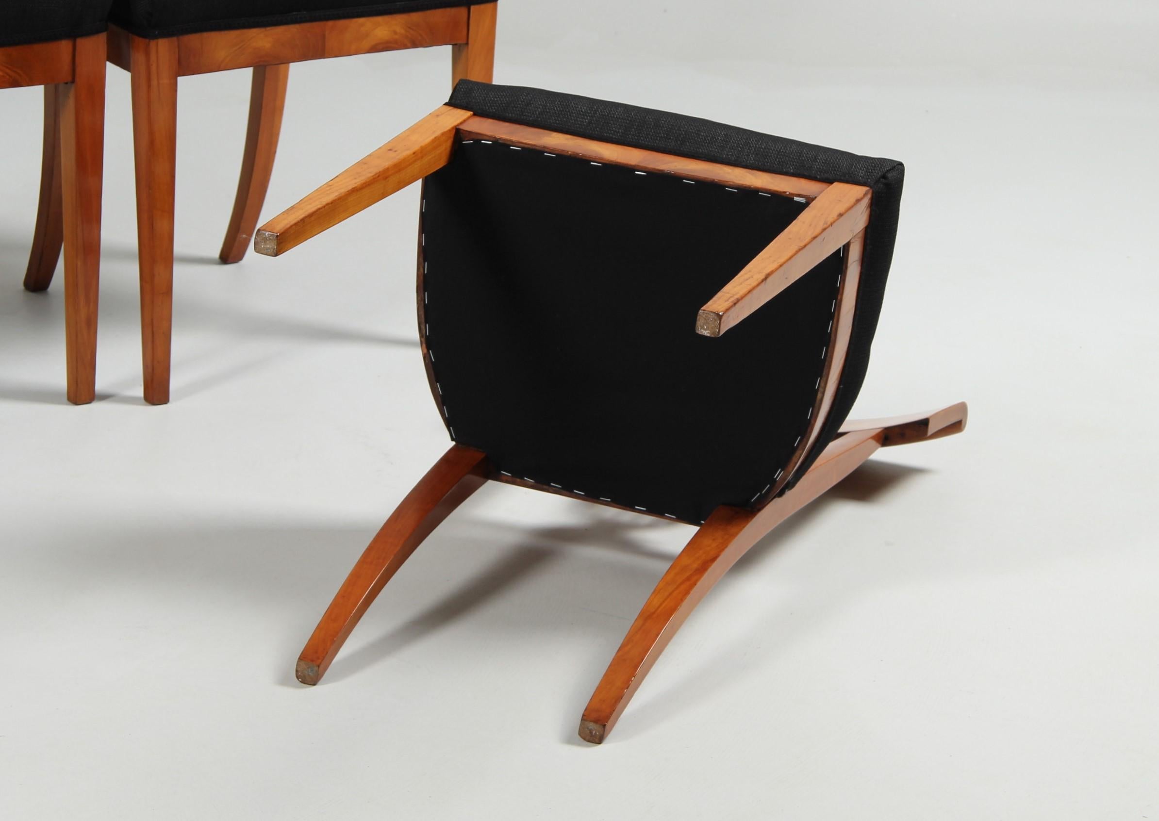 Set di sei sedie Biedermeier, ciliegio, Germania meridionale, circa 1830 in vendita 3