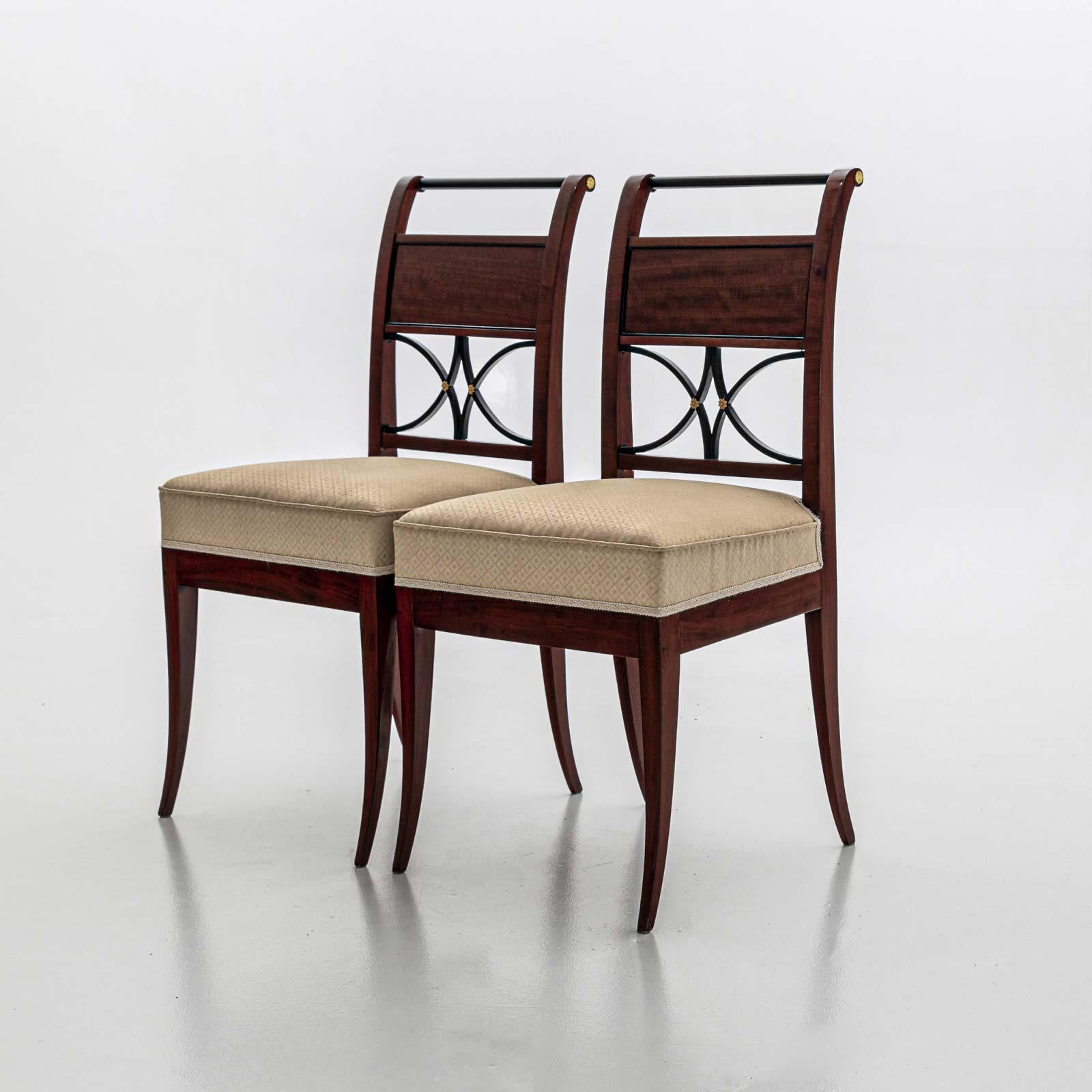 Satz von sechs Biedermeier-Stühlen, um 1830 (19. Jahrhundert) im Angebot