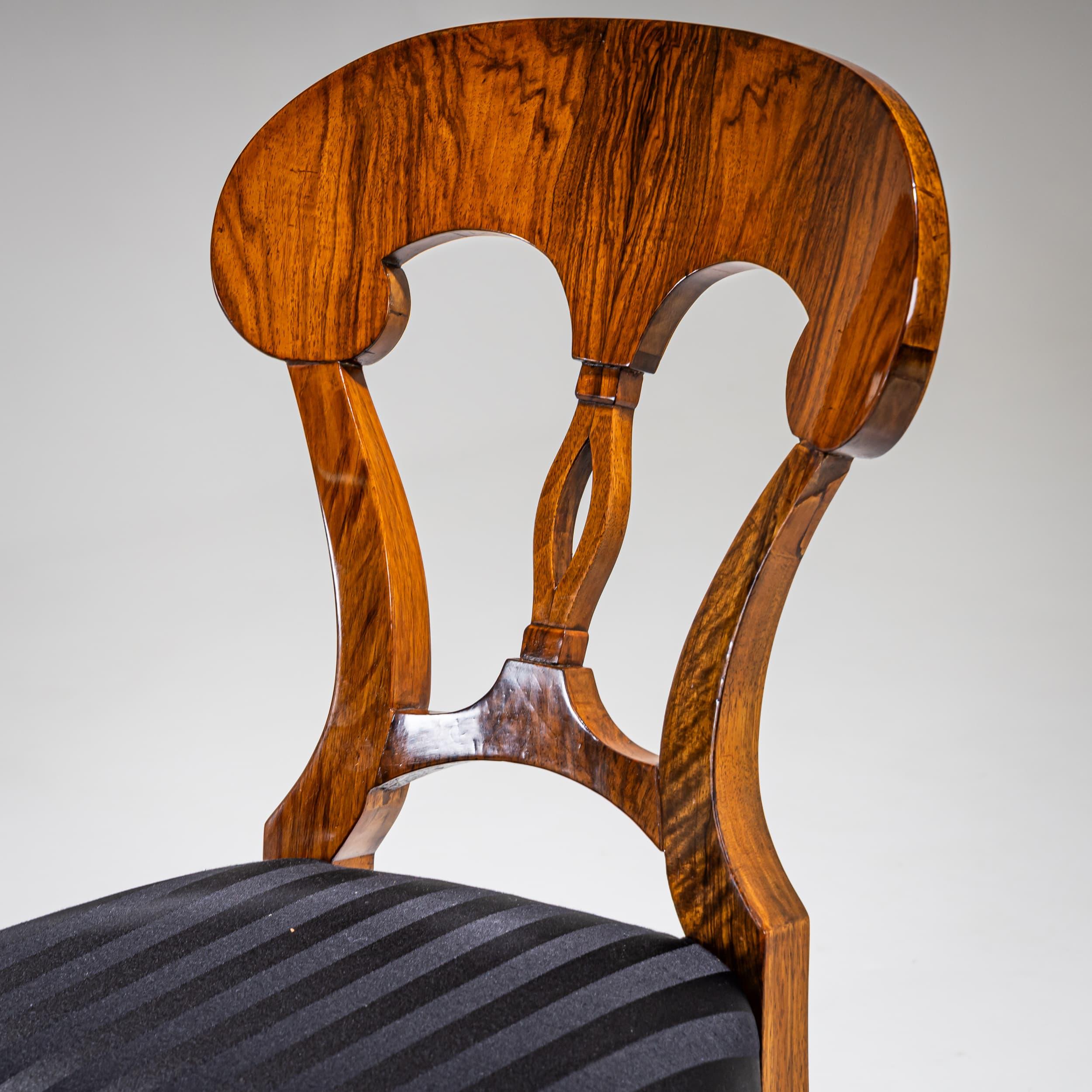 Set of Six Biedermeier Chairs, circa 1830 For Sale 1