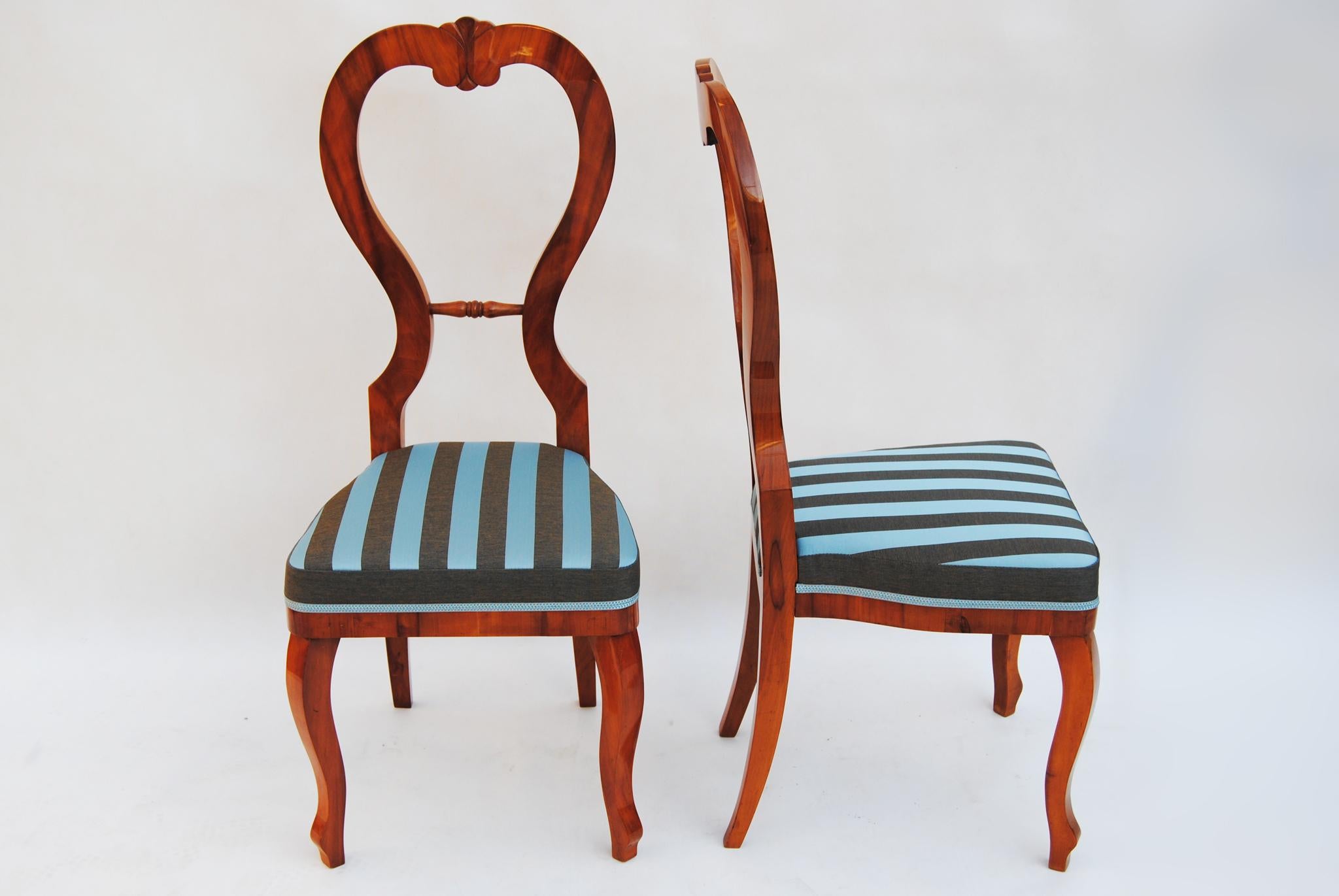 Set of Six Biedermeier Chairs, Made in Czechia, 1840s, Cherry-Tree For Sale 1