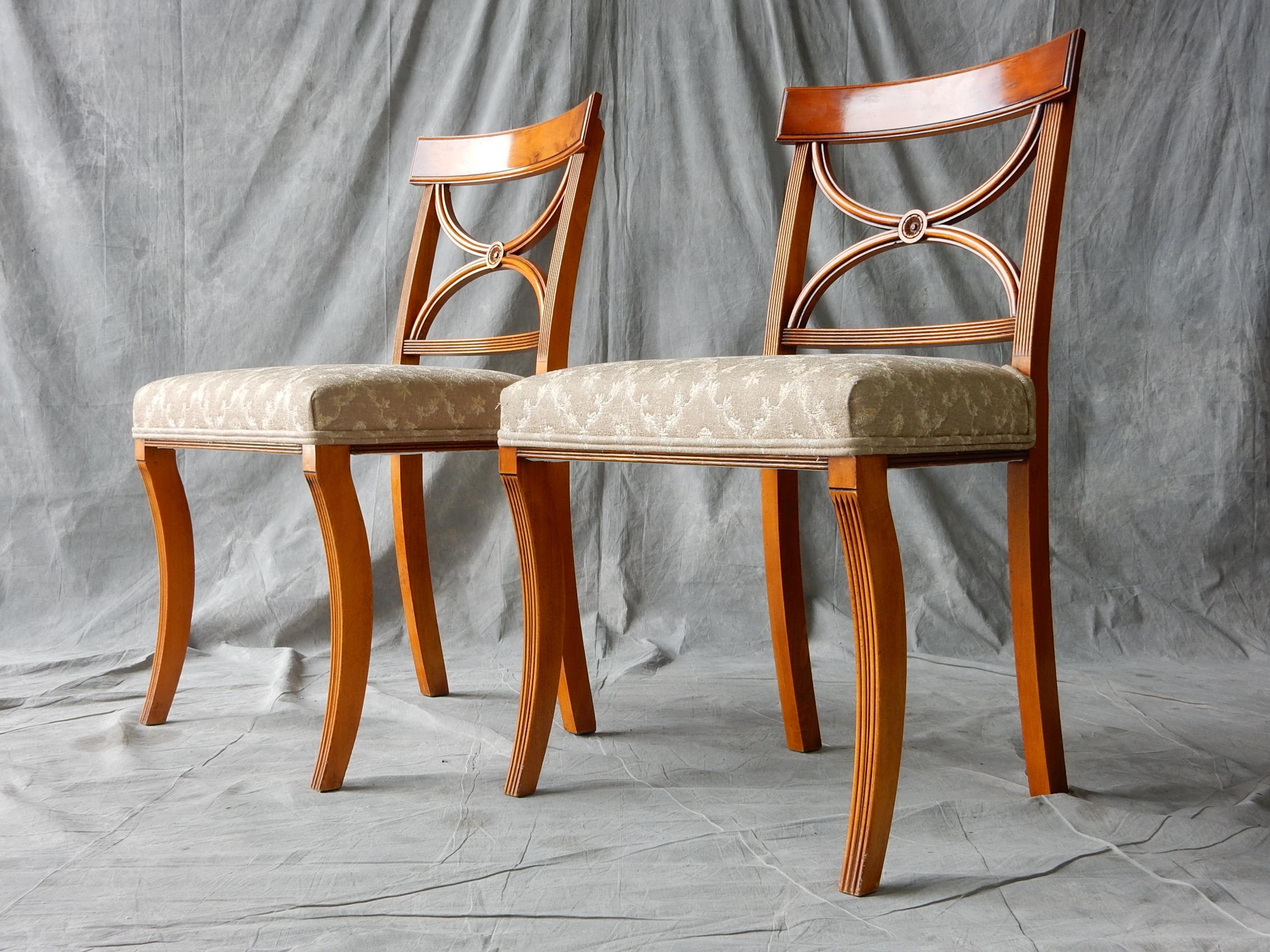 20ième siècle Ensemble de six chaises de salle à manger de style Biedermeier en vente