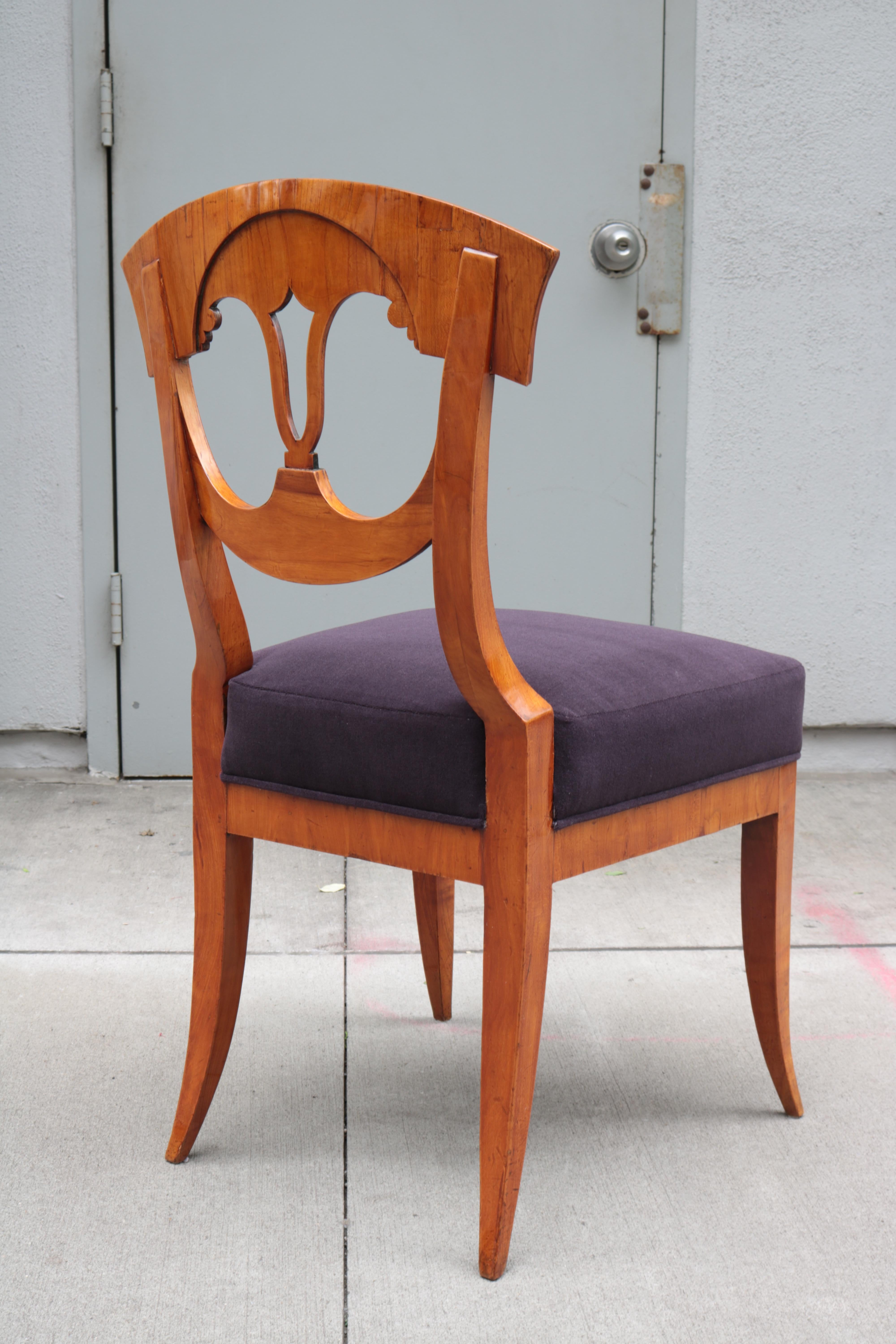 Début du XIXe siècle Ensemble de six chaises d'appoint Biedermeier en vente