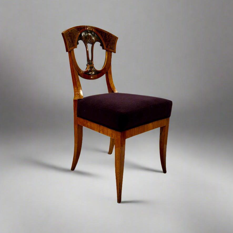 Début du XIXe siècle Ensemble de six chaises d'appoint Biedermeier en vente