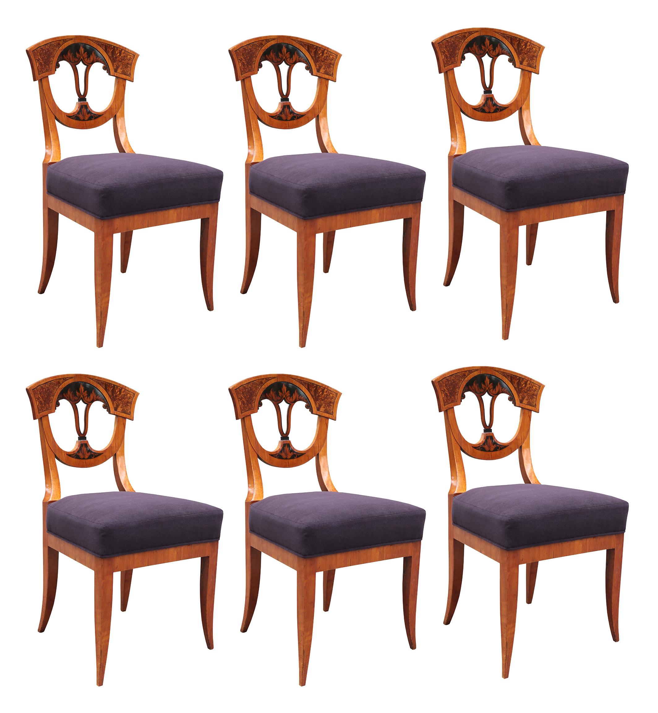 Ensemble de six chaises d'appoint Biedermeier