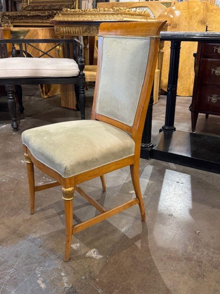 Daim Ensemble de six chaises de style Biedermeier avec tapisserie en daim en vente
