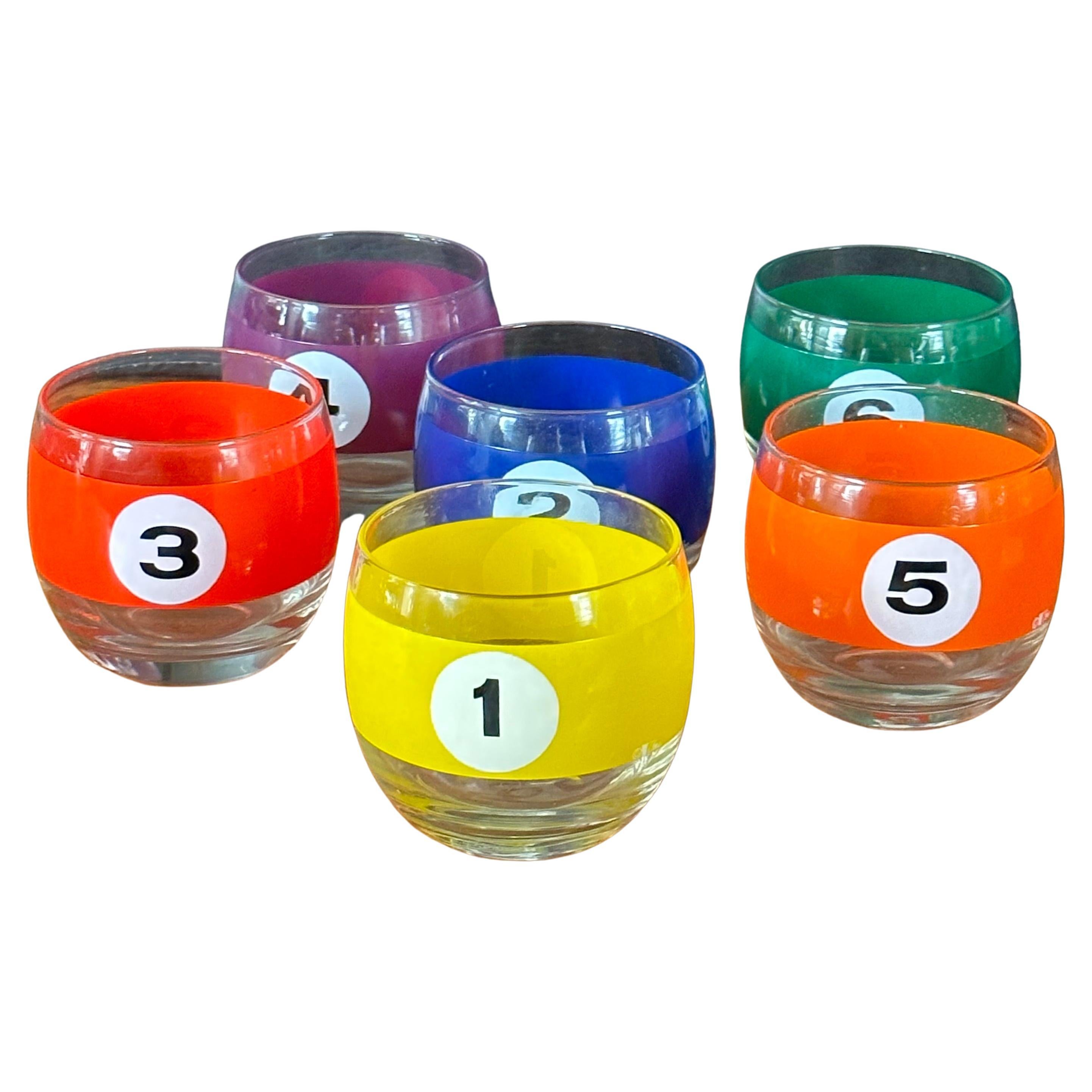 Ensemble de six verres à cocktail en polyamide Roly pour billard/balls de piscine par Cera en vente