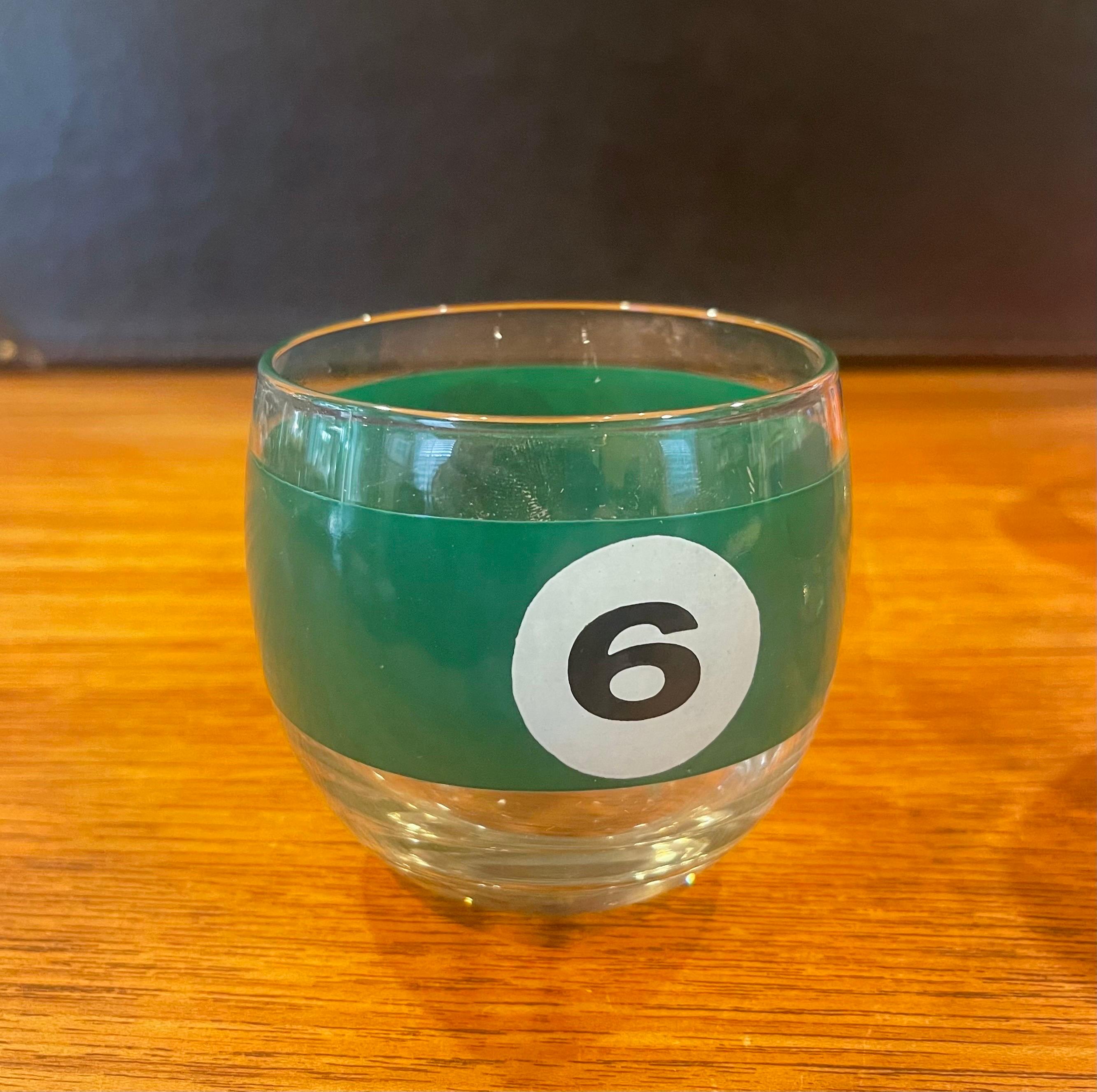 Ensemble de six verres à cocktail en polyamide Roly pour billard/balls de piscine avec boîte par Cera en vente 6