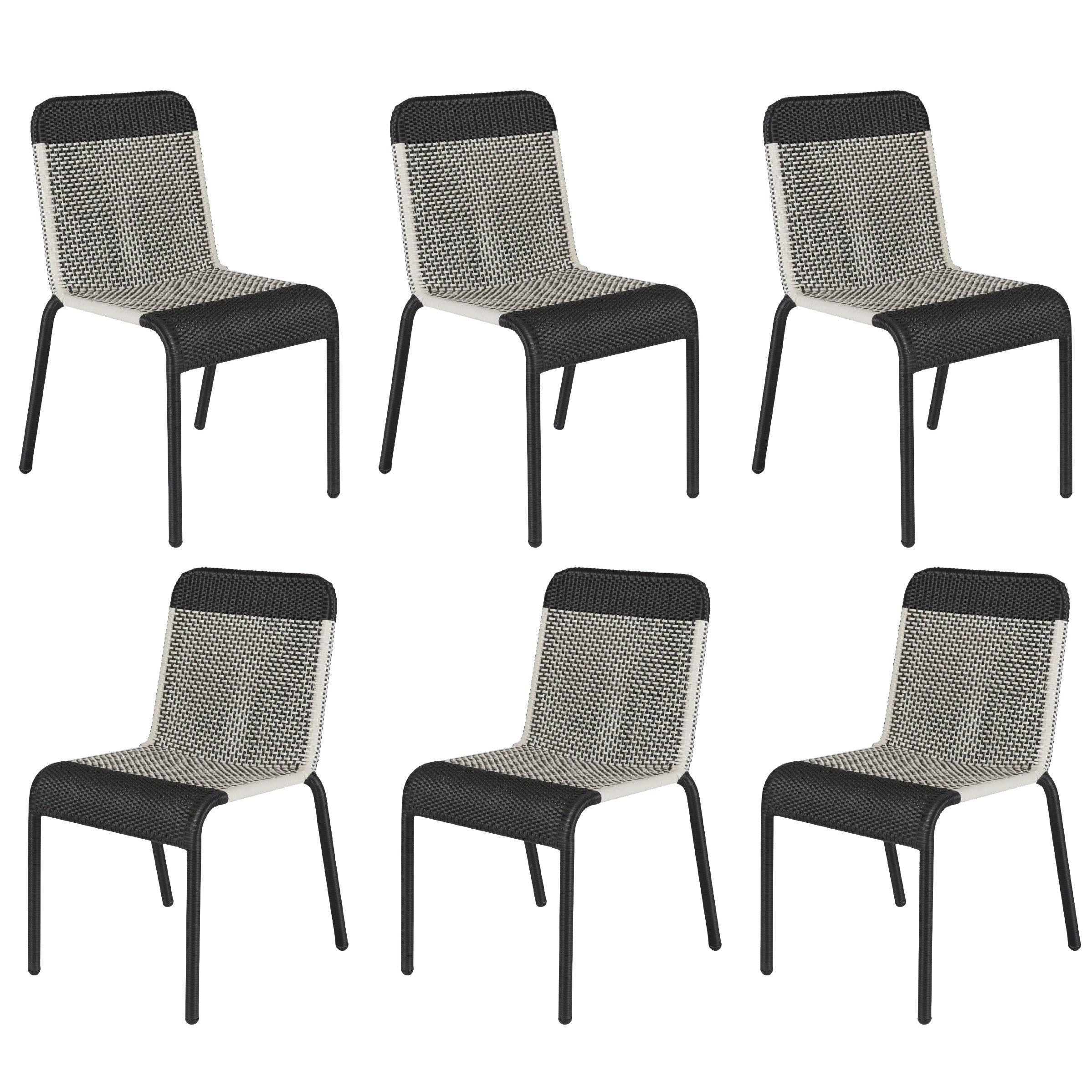 Ensemble de six chaises d'extérieur empilables en résine noire et blanche
