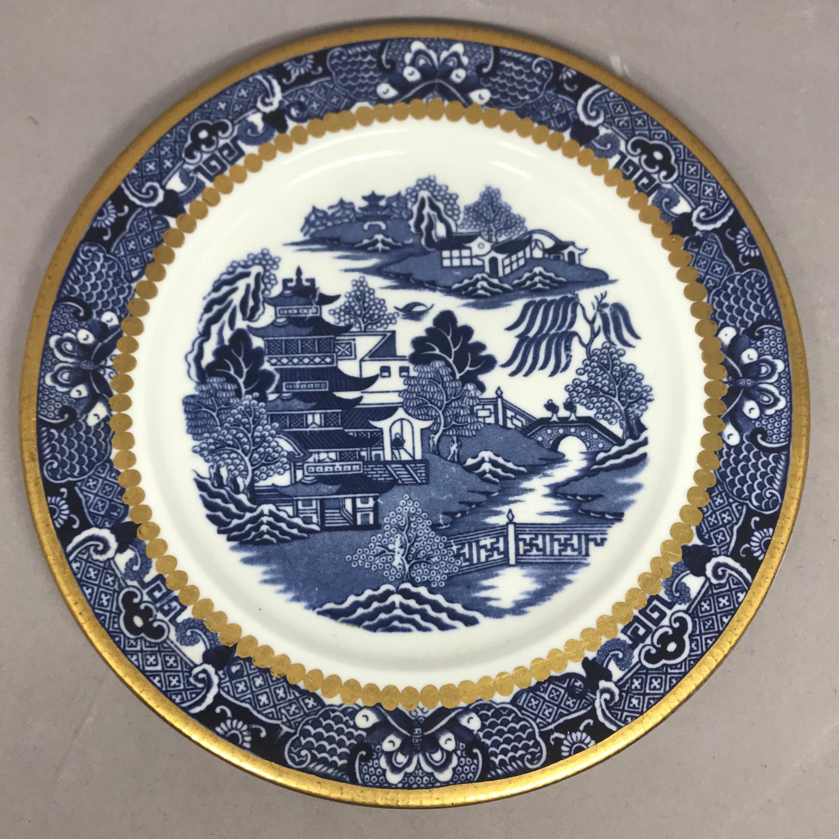 Chinoiserie Set of Six Blue and White English Plates