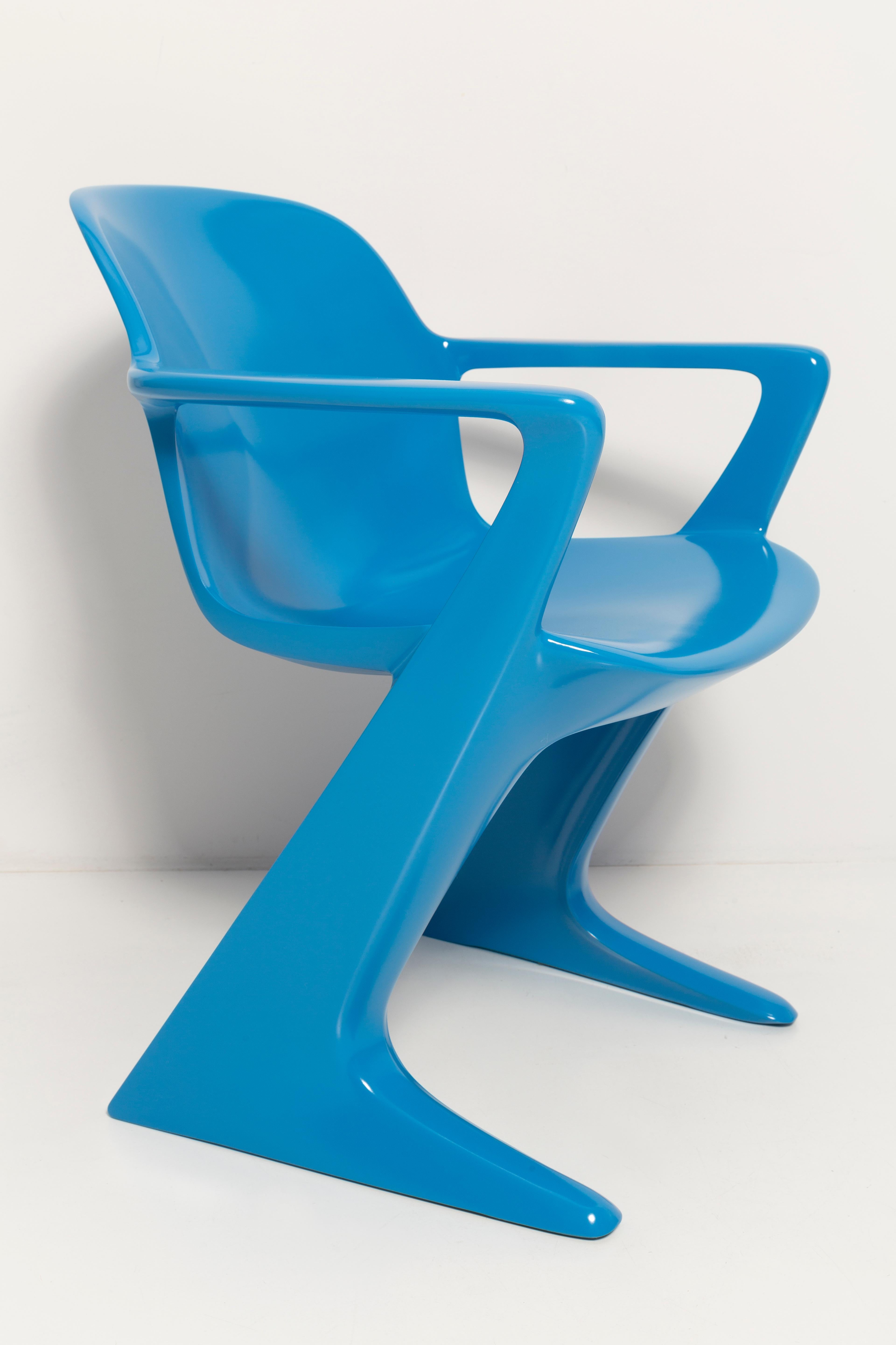 Mid-Century Modern Ensemble de six chaises Kangourou bleues conçues par Ernst Moeckl, Allemagne, années 1960 en vente
