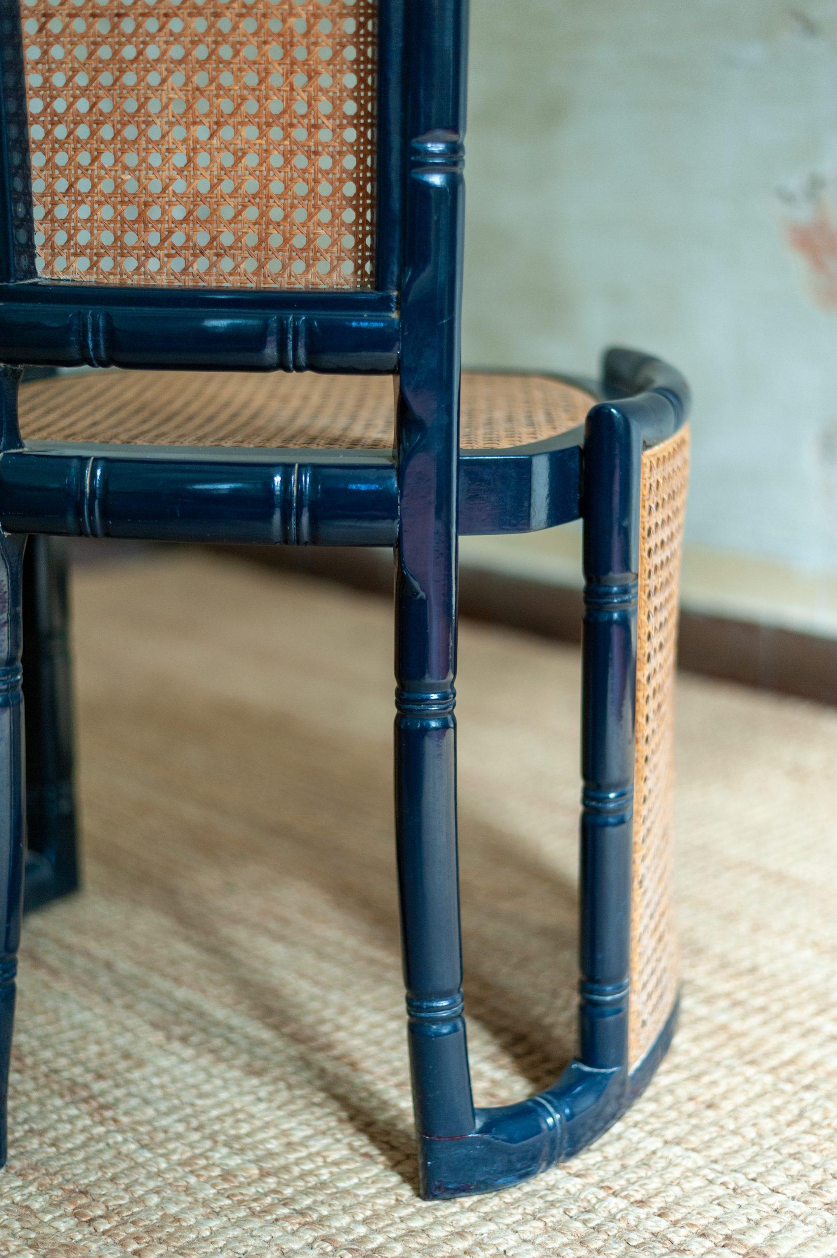 Ensemble de six chaises en bois laqué bleu et paille de Vienne par Marzio Cecchi - années 1970 en vente 6