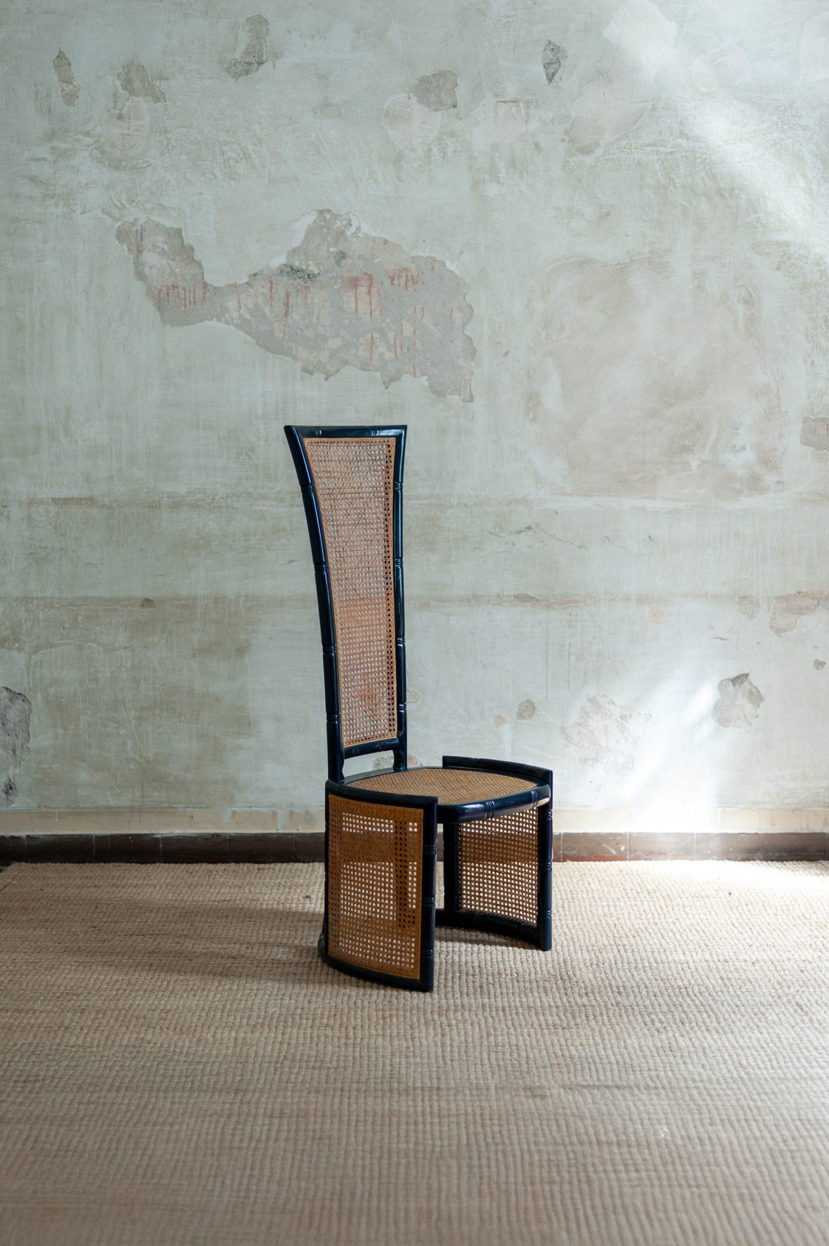 Fin du 20e siècle Ensemble de six chaises en bois laqué bleu et paille de Vienne par Marzio Cecchi - années 1970 en vente