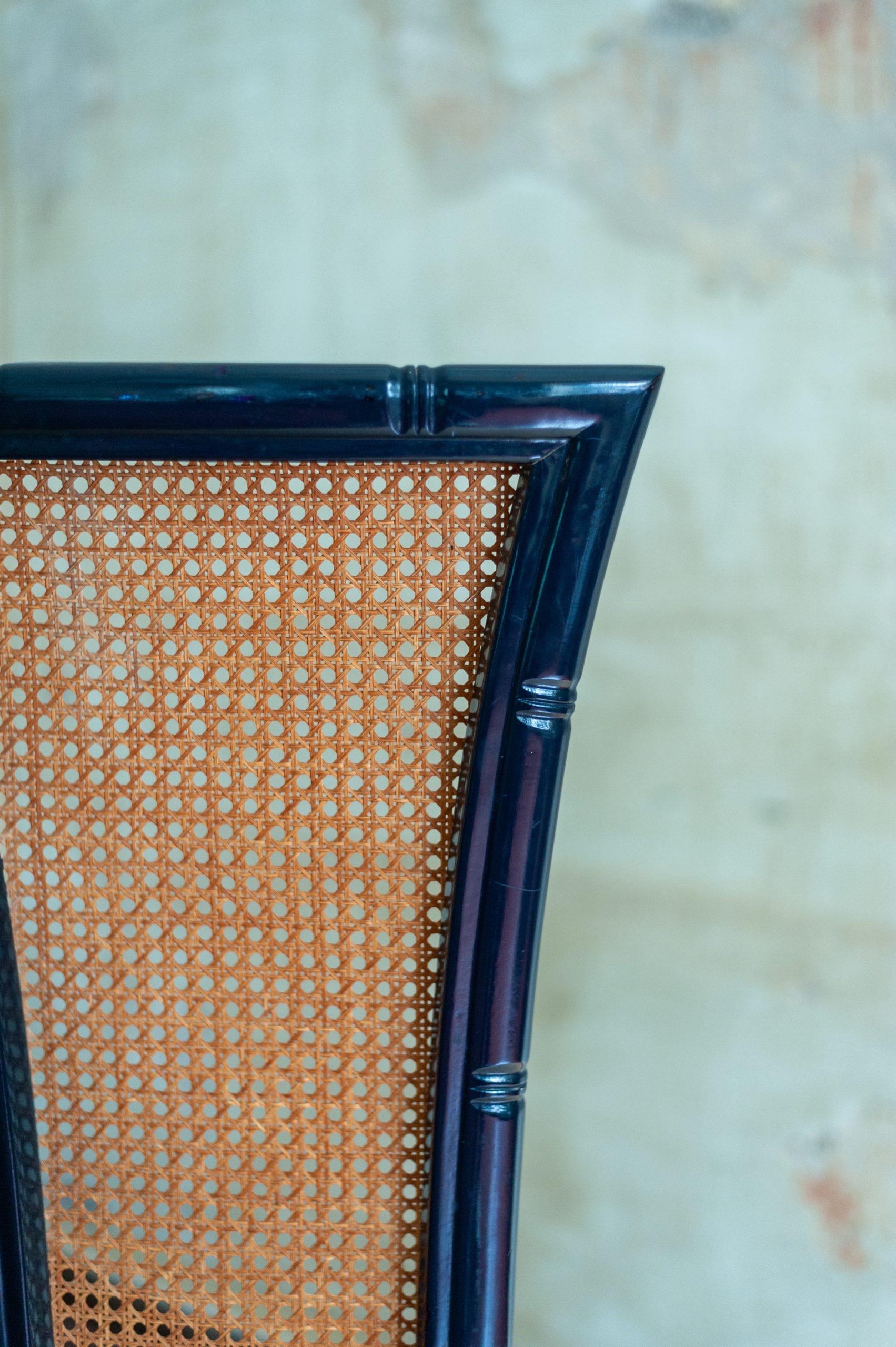 Ensemble de six chaises en bois laqué bleu et paille de Vienne par Marzio Cecchi - années 1970 en vente 3