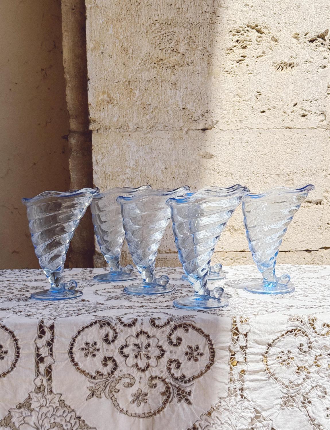 Lot de six bols à gelato en coquillage bleu Bon état - En vente à Florence, Tuscany