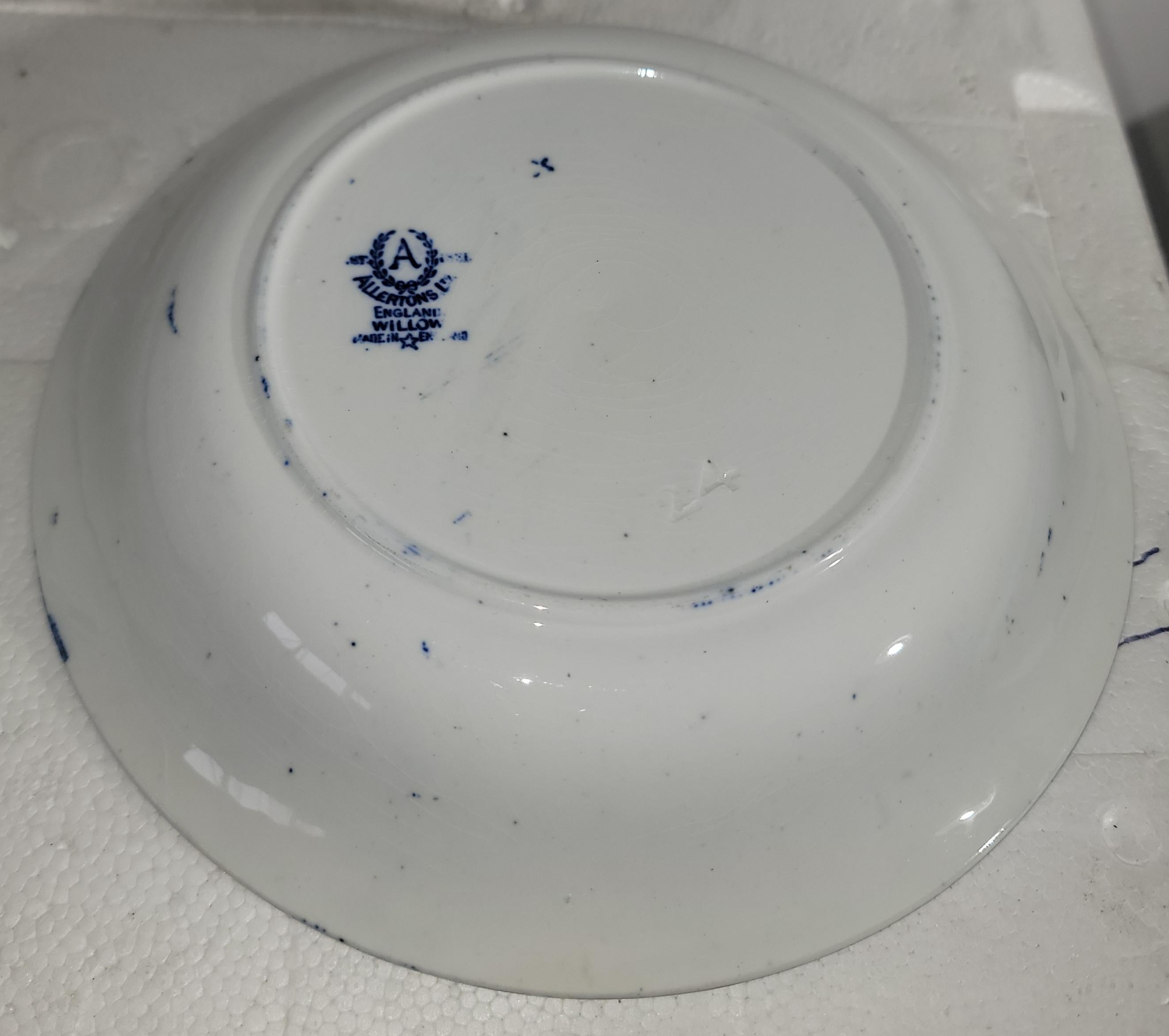 American Set of Six Blue Willow Bowls For Sale