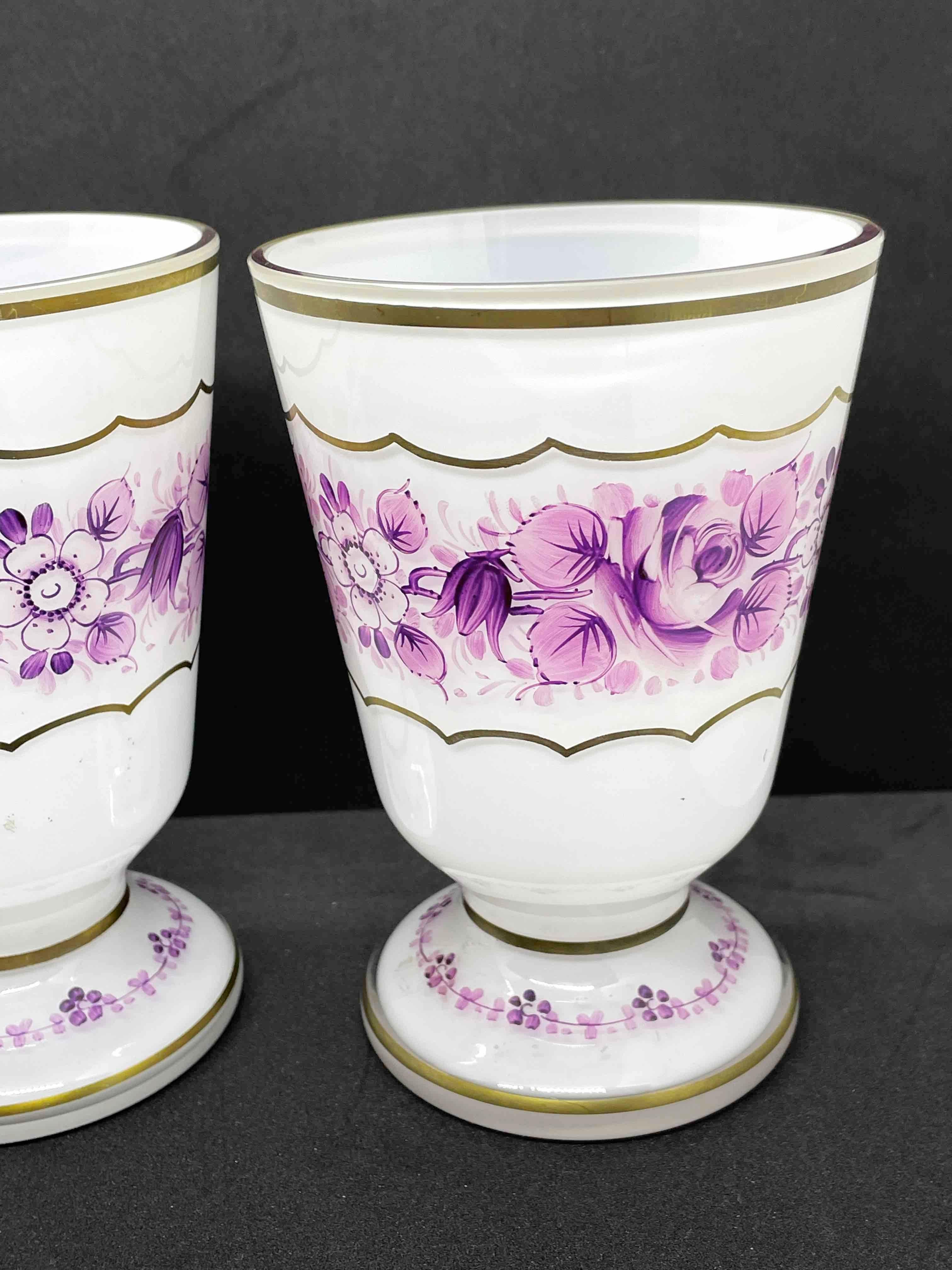 Set of Six Bohemian White Purple Colored Glass Beaker with Gold Rim, 1950s For Sale 3