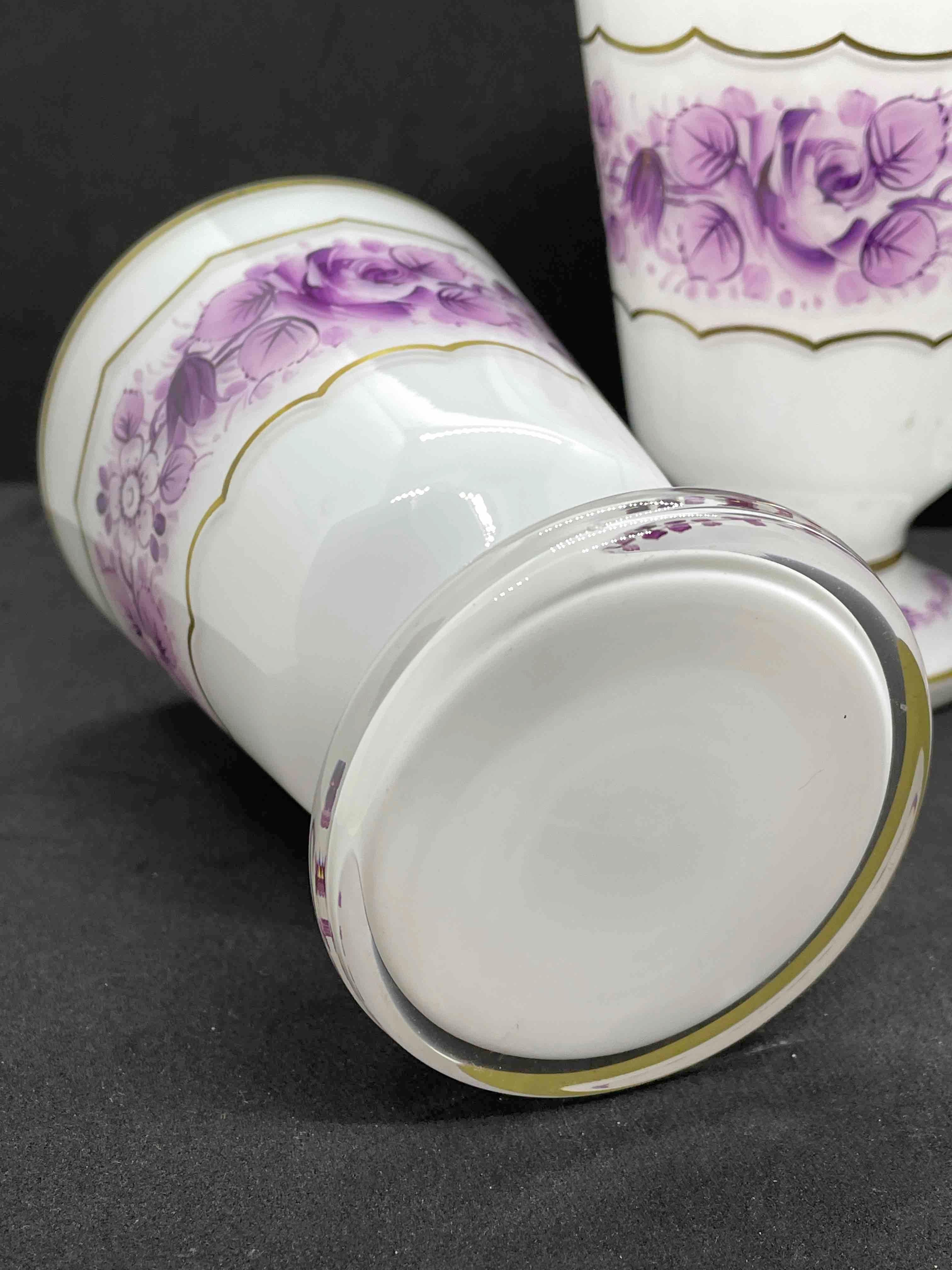 Set of Six Bohemian White Purple Colored Glass Beaker with Gold Rim, 1950s For Sale 5