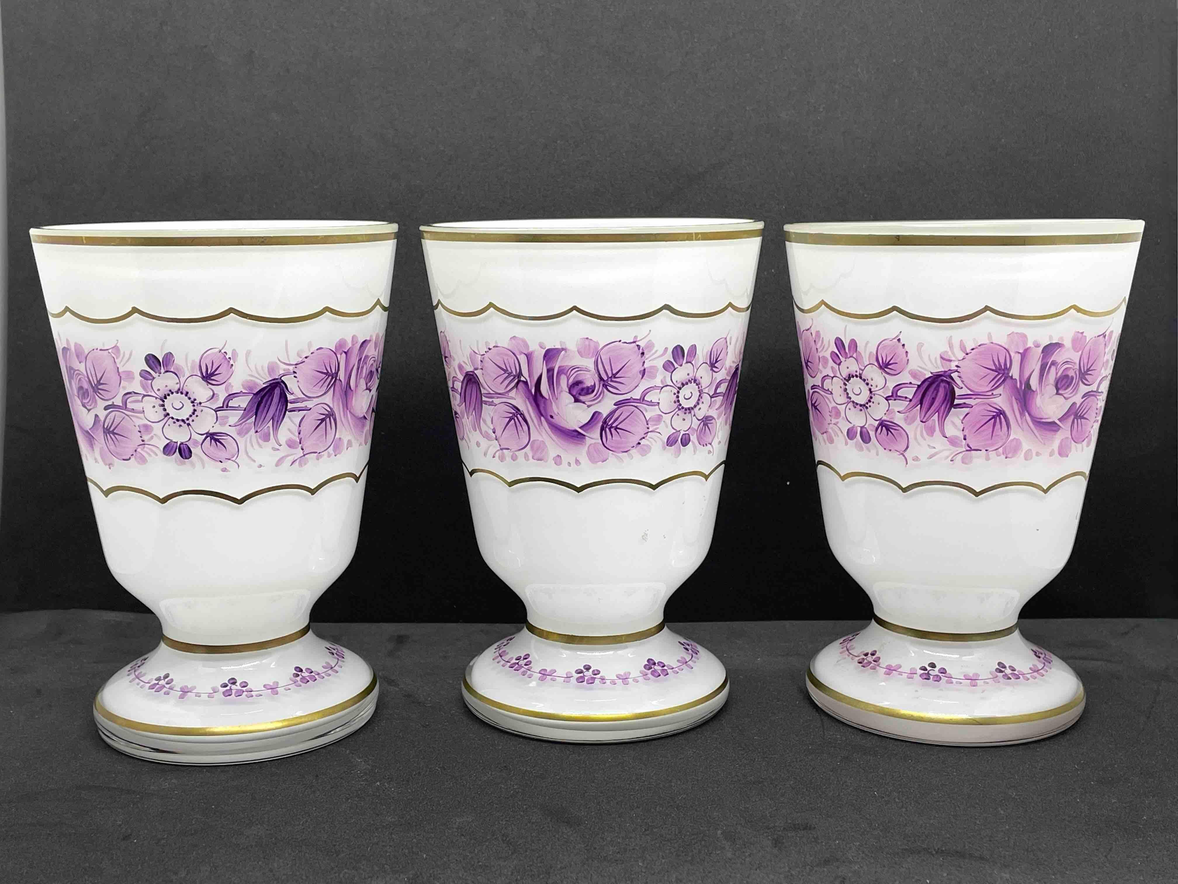 Art Glass Set of Six Bohemian White Purple Colored Glass Beaker with Gold Rim, 1950s For Sale