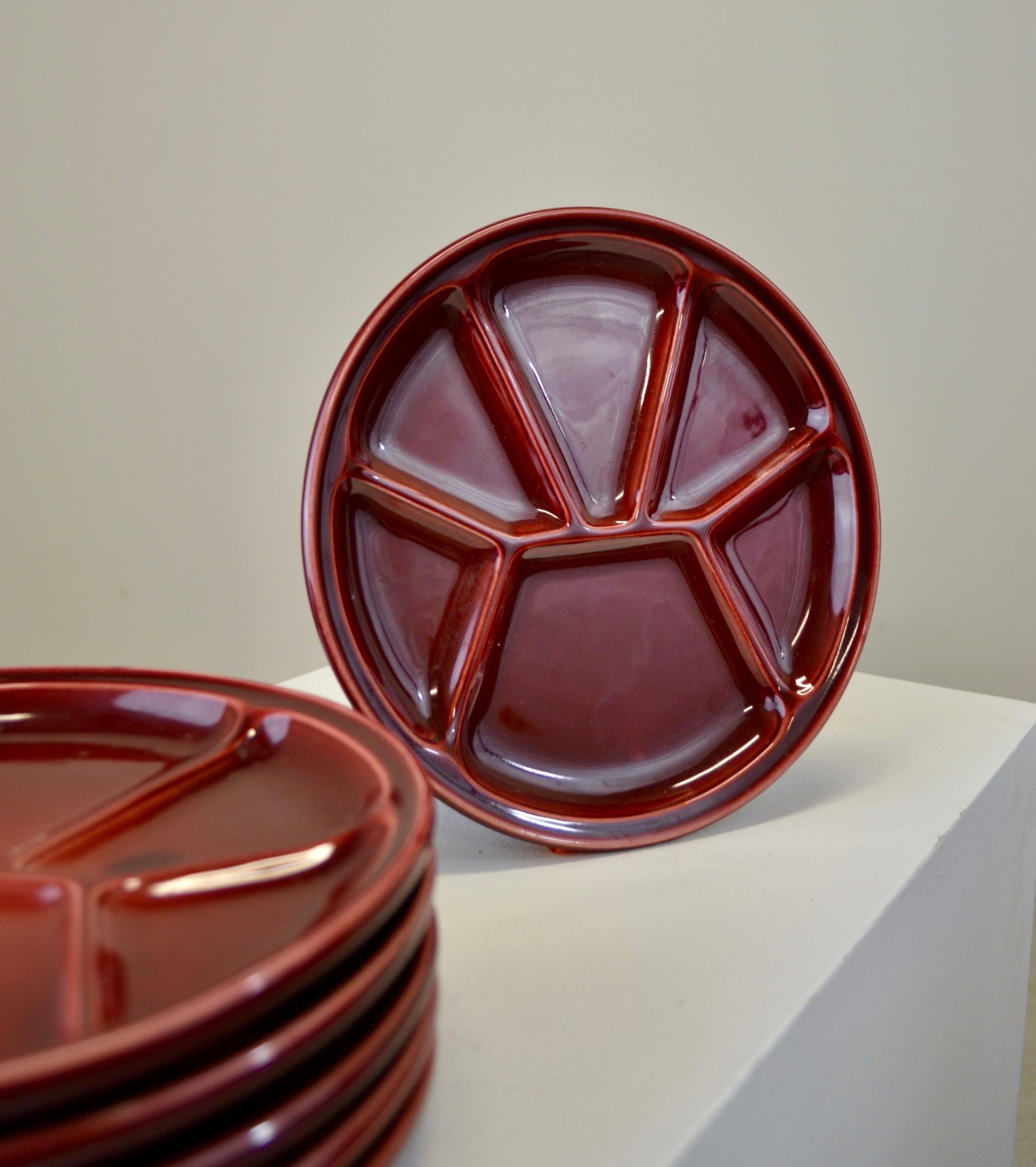Set di sei piatti da fonduta Bordeaux, ceramica Gien, Francia, circa anni '60 in vendita 1
