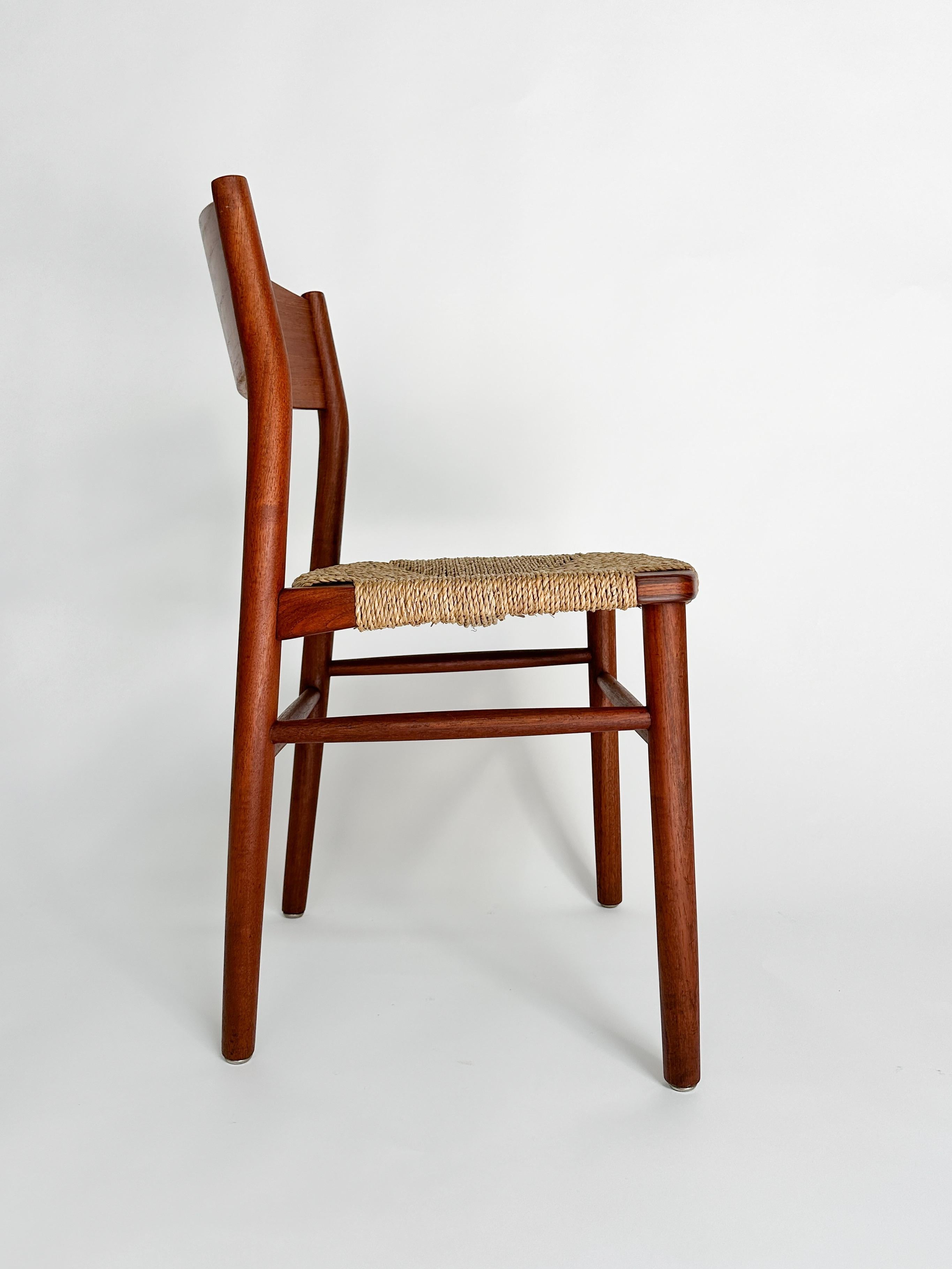 Fait main Ensemble de six chaises Borge Mogensensen en teck jonc de mer Soborg Mobler Denmark Dining en vente