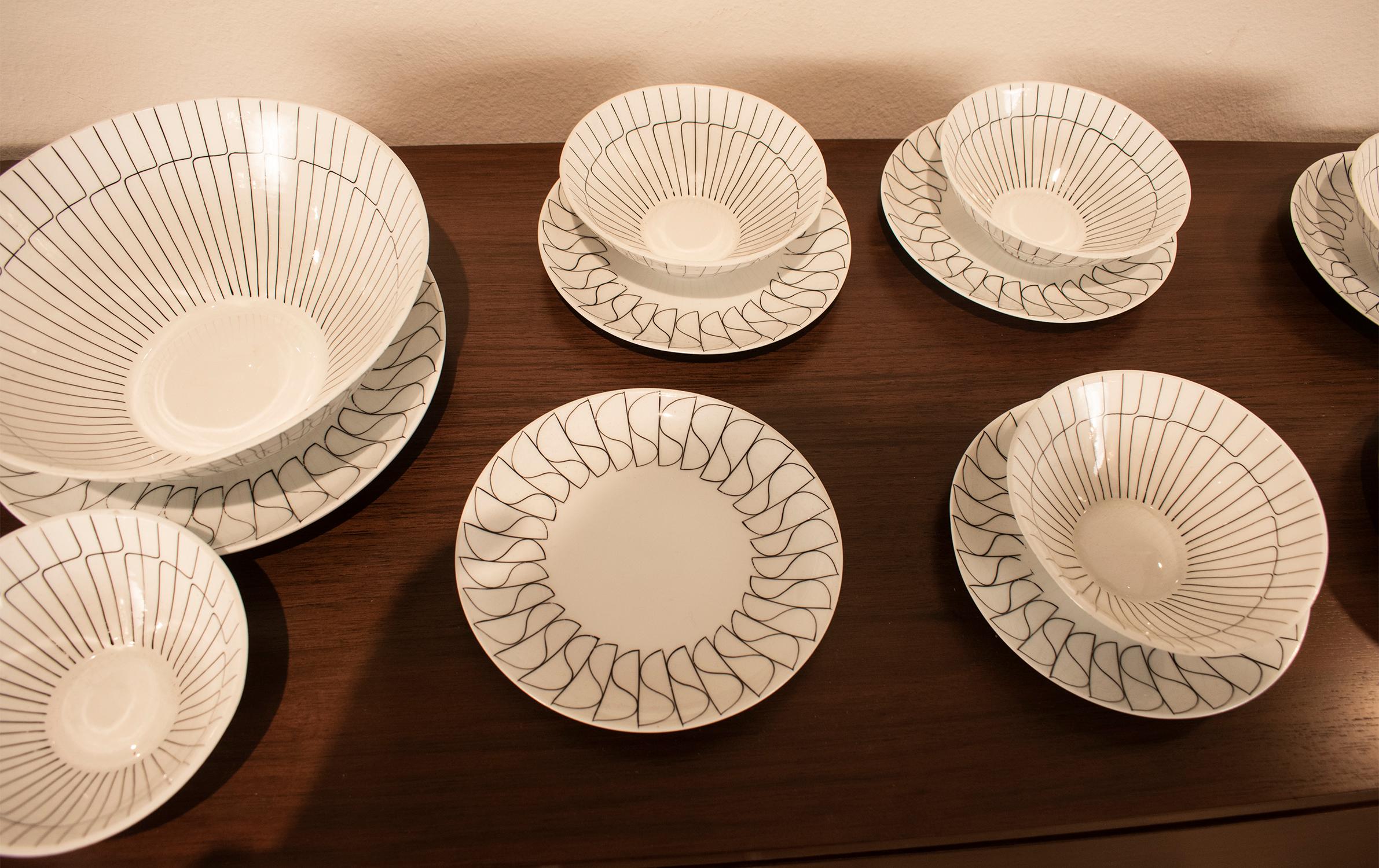 Set di sei ciotole e una più grande. Ceramiche di Castro. Spagna, anni '70 in vendita 2