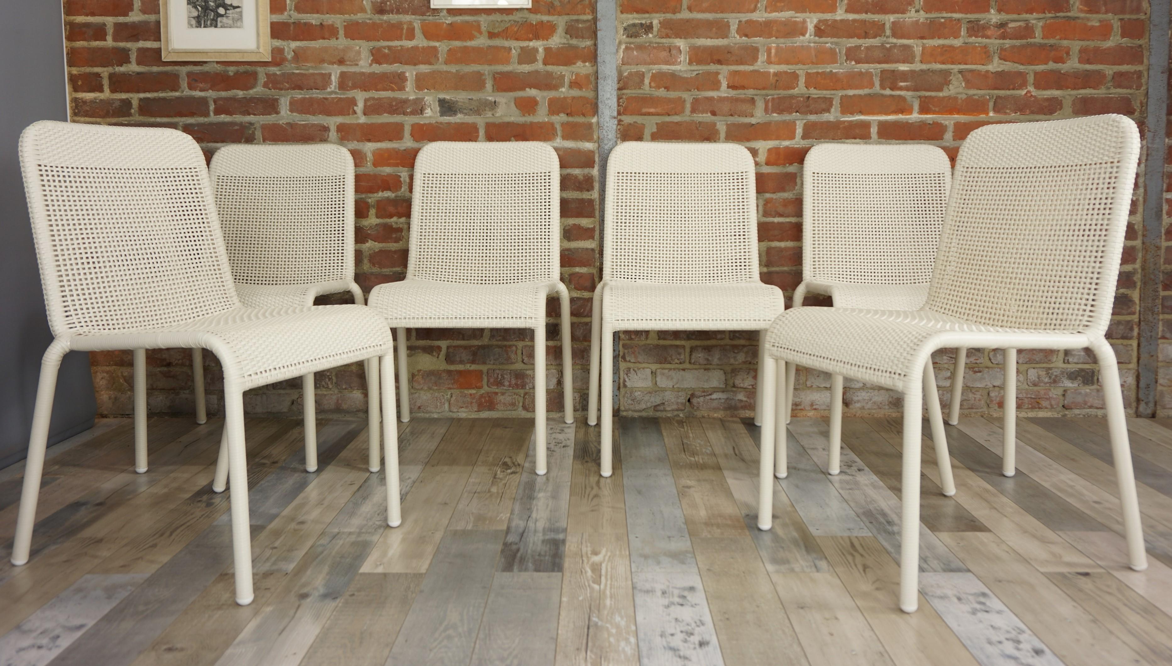 Set of Six Braided Resin in Warm White Color Outdoor Chairs In Good Condition For Sale In Tourcoing, FR