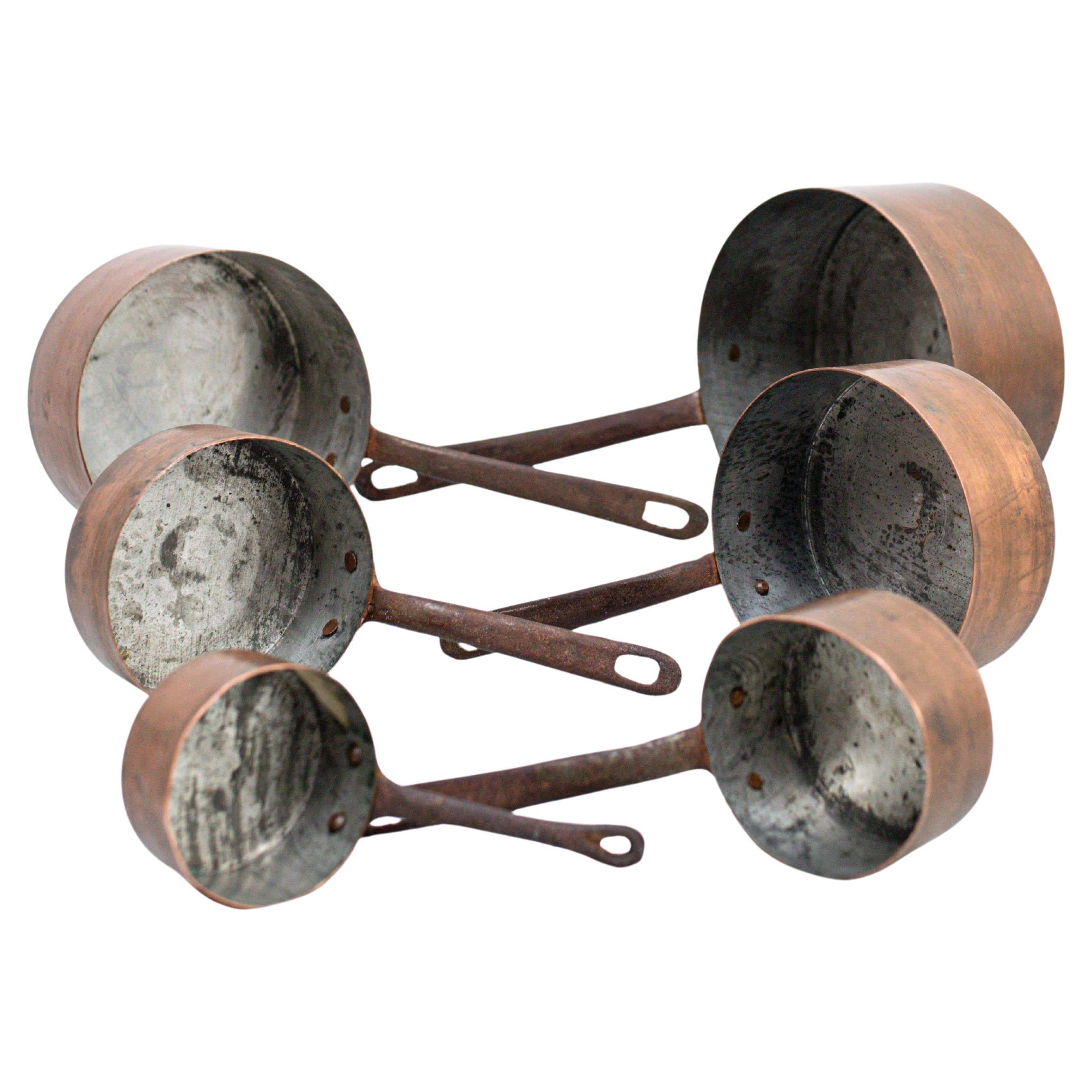 Set di sei vasi in ottone - Spagna, CIRCA 1950