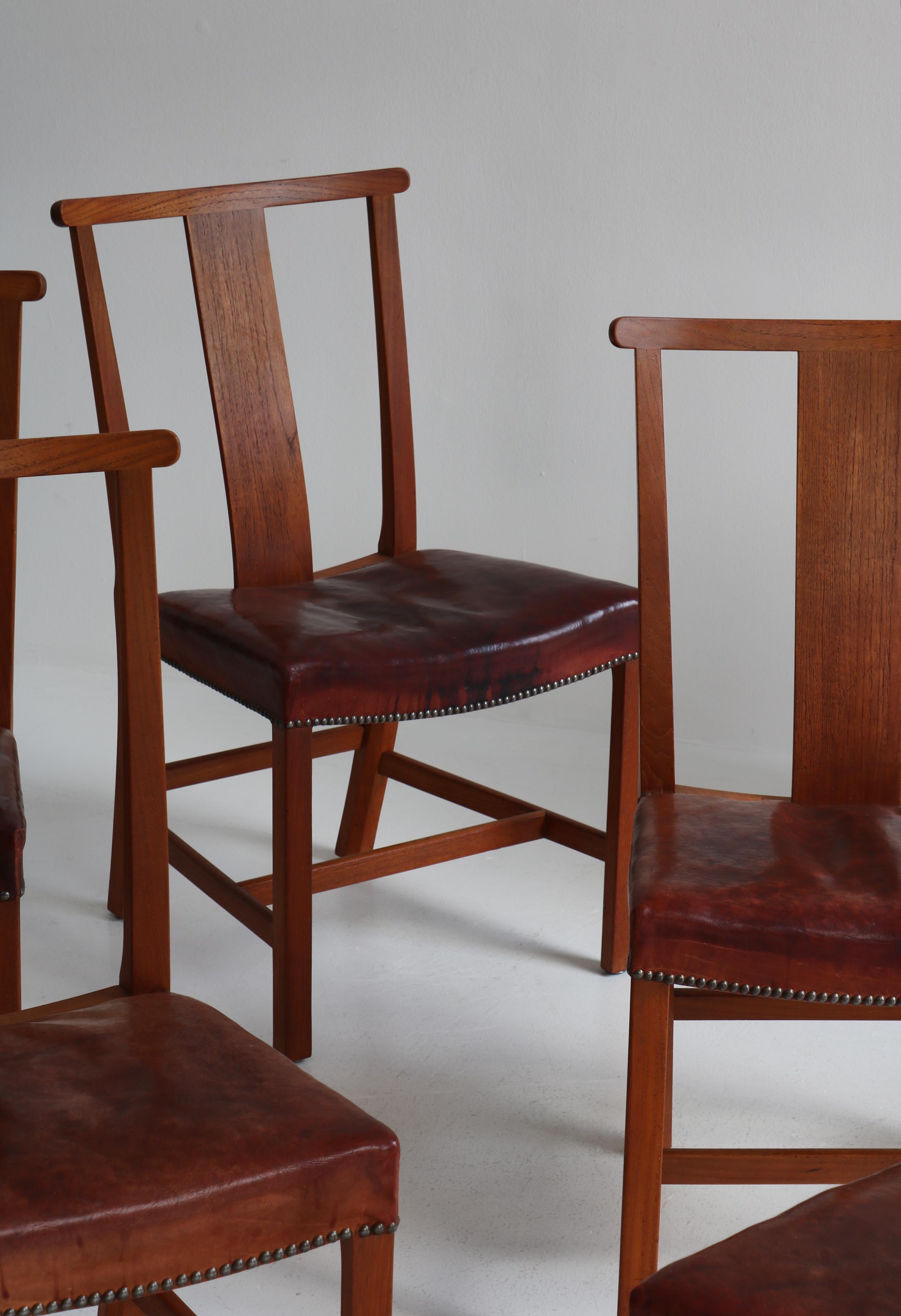 Danois Ensemble de six chaises de salle à manger Børge Mogensen en teck et cuir Niger, 1939, Danemark en vente