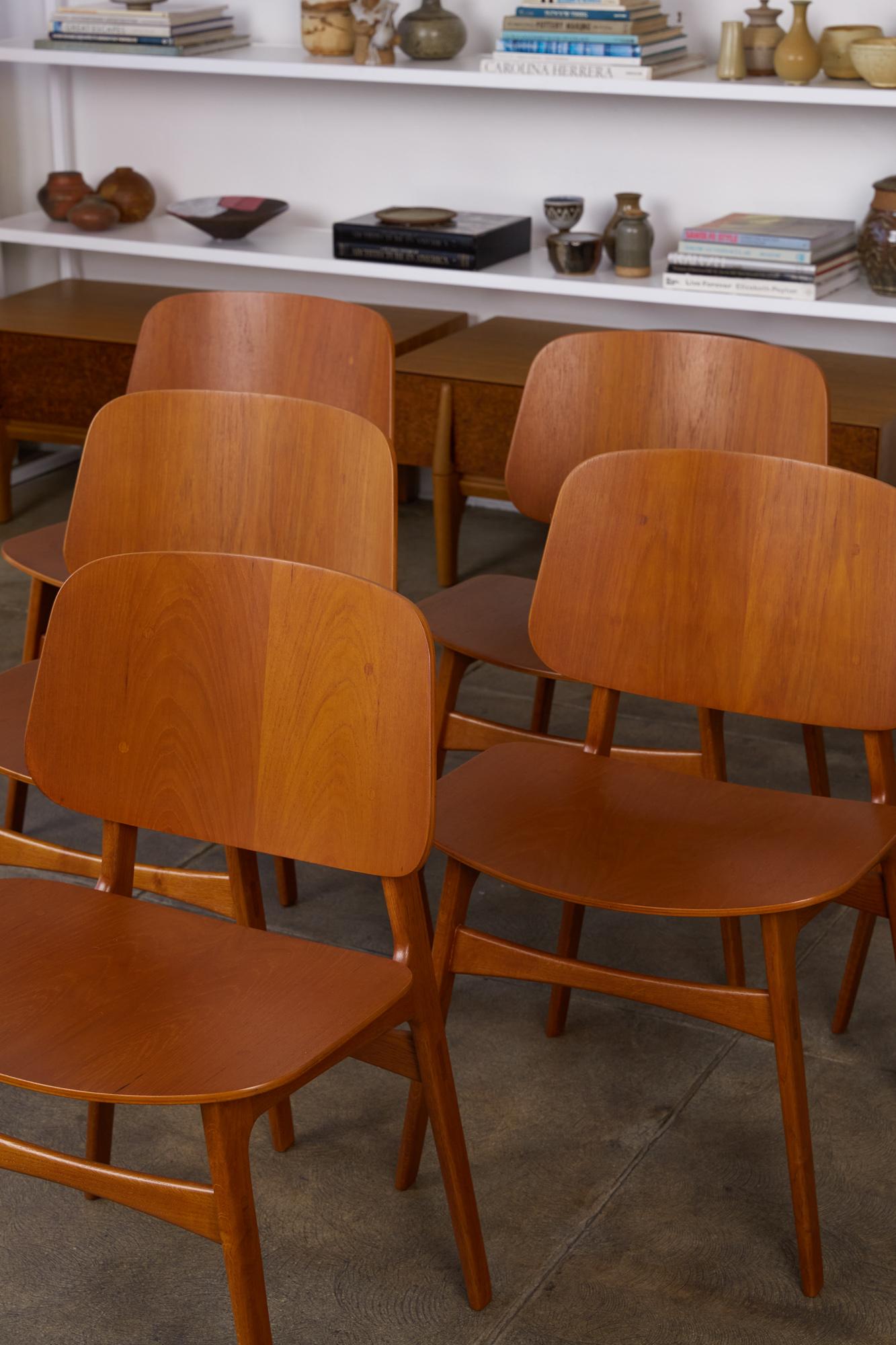 Set of Six Børge Mogensen Teak Dining Chairs 3