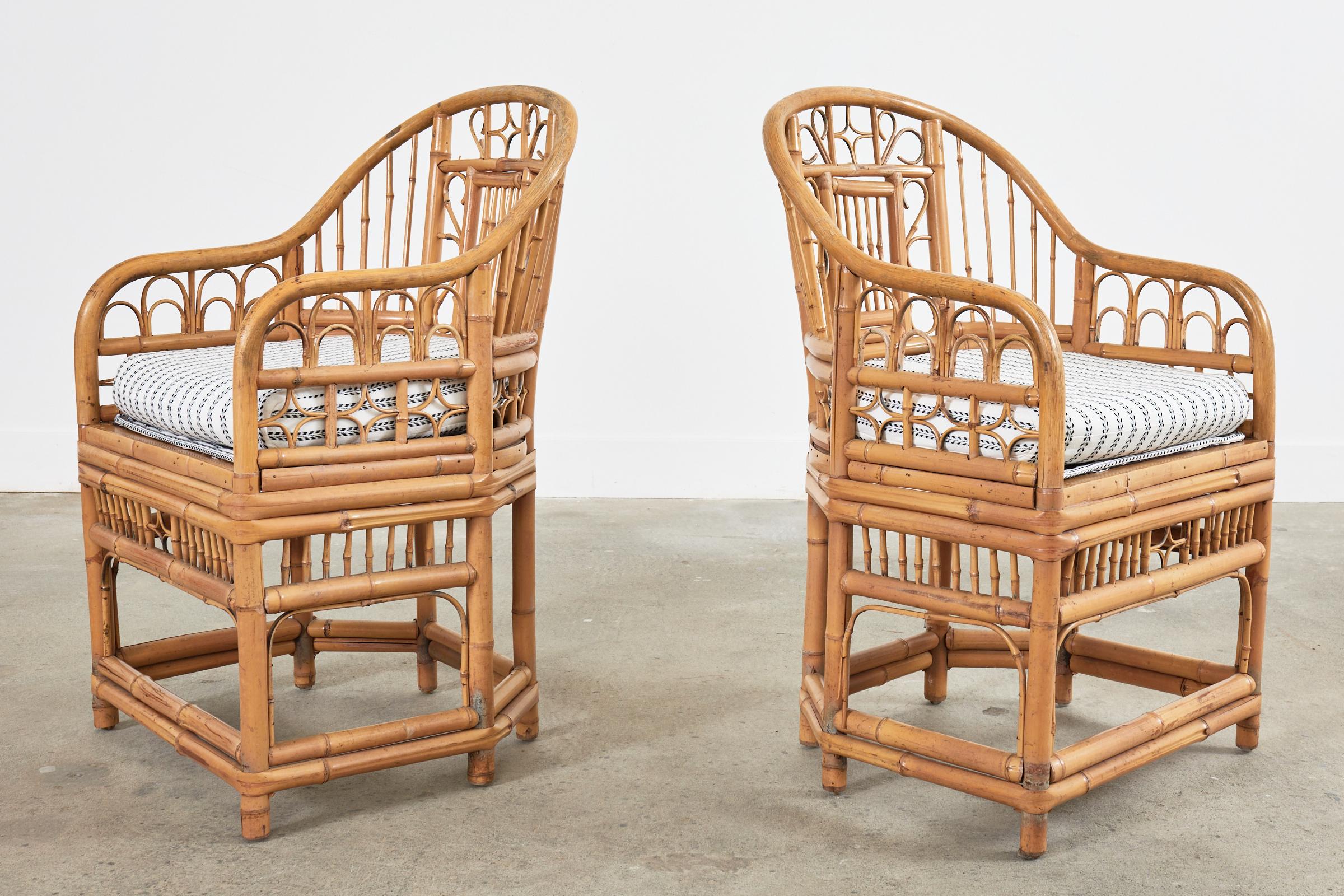 20ième siècle Ensemble de six fauteuils de salle  manger en bambou de style pavillon de Brighton en vente