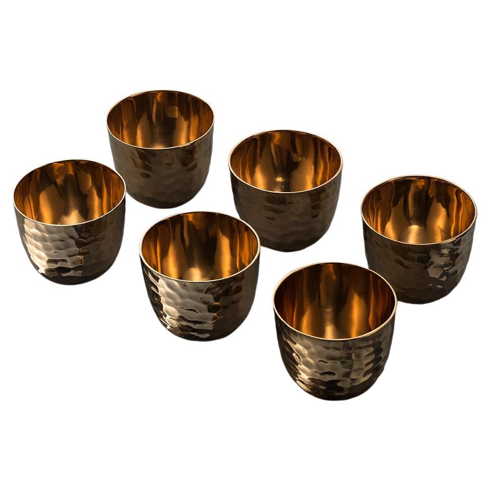 Ensemble de six tasses en bronze en vente
