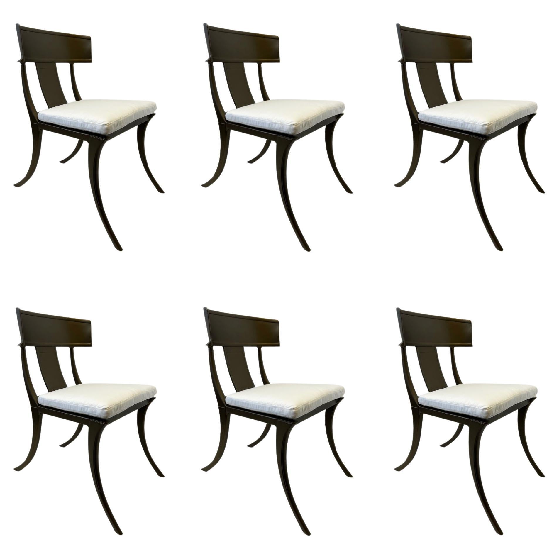 Satz von sechs Klismos-Esszimmerstühlen aus Bronze von Michael Taylor 