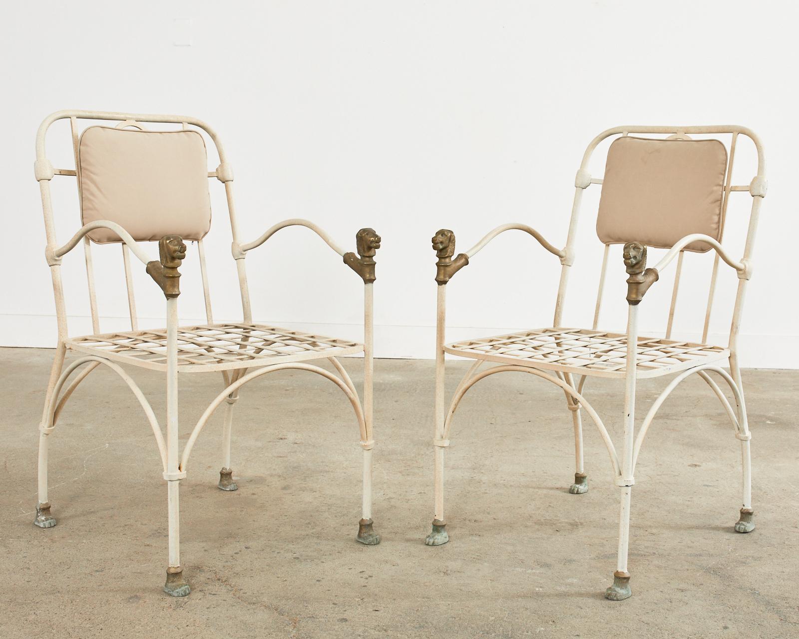 20ième siècle Ensemble de six chaises de jardin à tête de lion en bronze d'après Giacometti