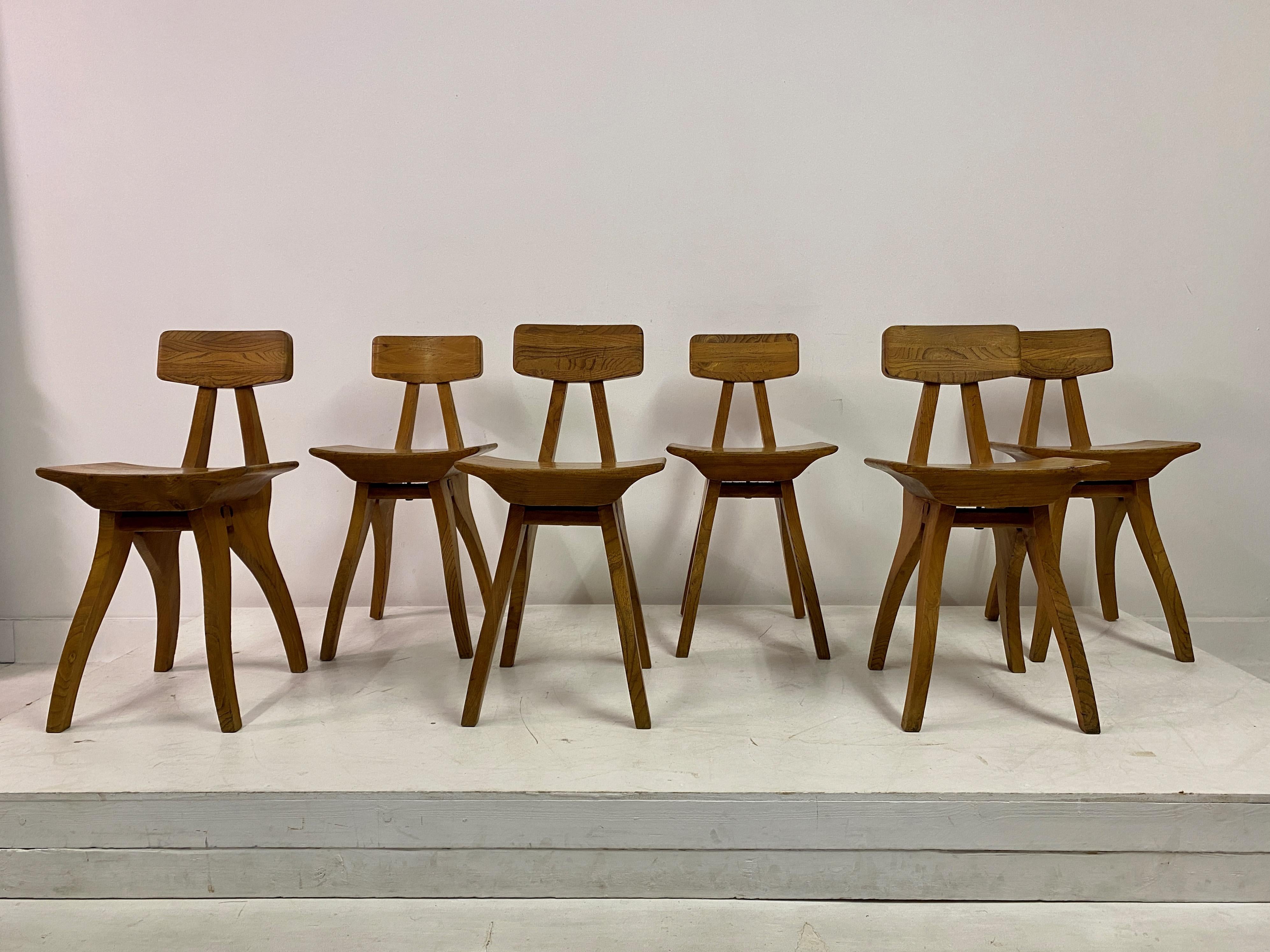 British Set of Six Brutalist Dining Chairs in Elm For Sale