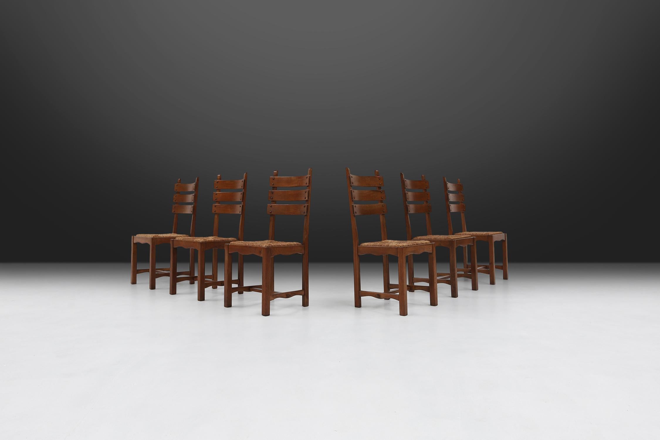 Set of Six Brutalist Dining Chairs in Oak an Wicker For Sale 5