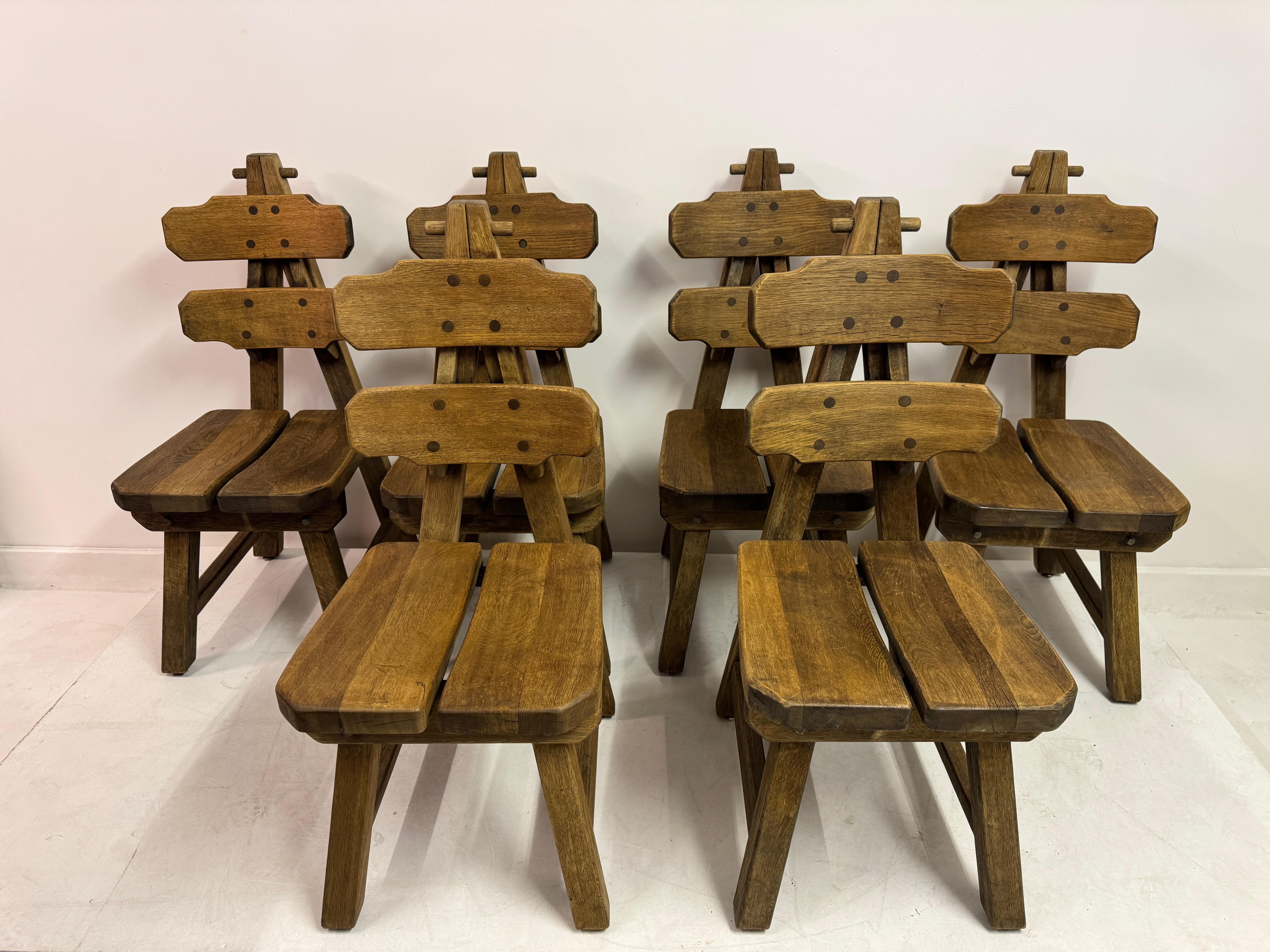 Set of Six Brutalist Dining Chairs in Oak, Low Countries, 1960s In Good Condition For Sale In London, London