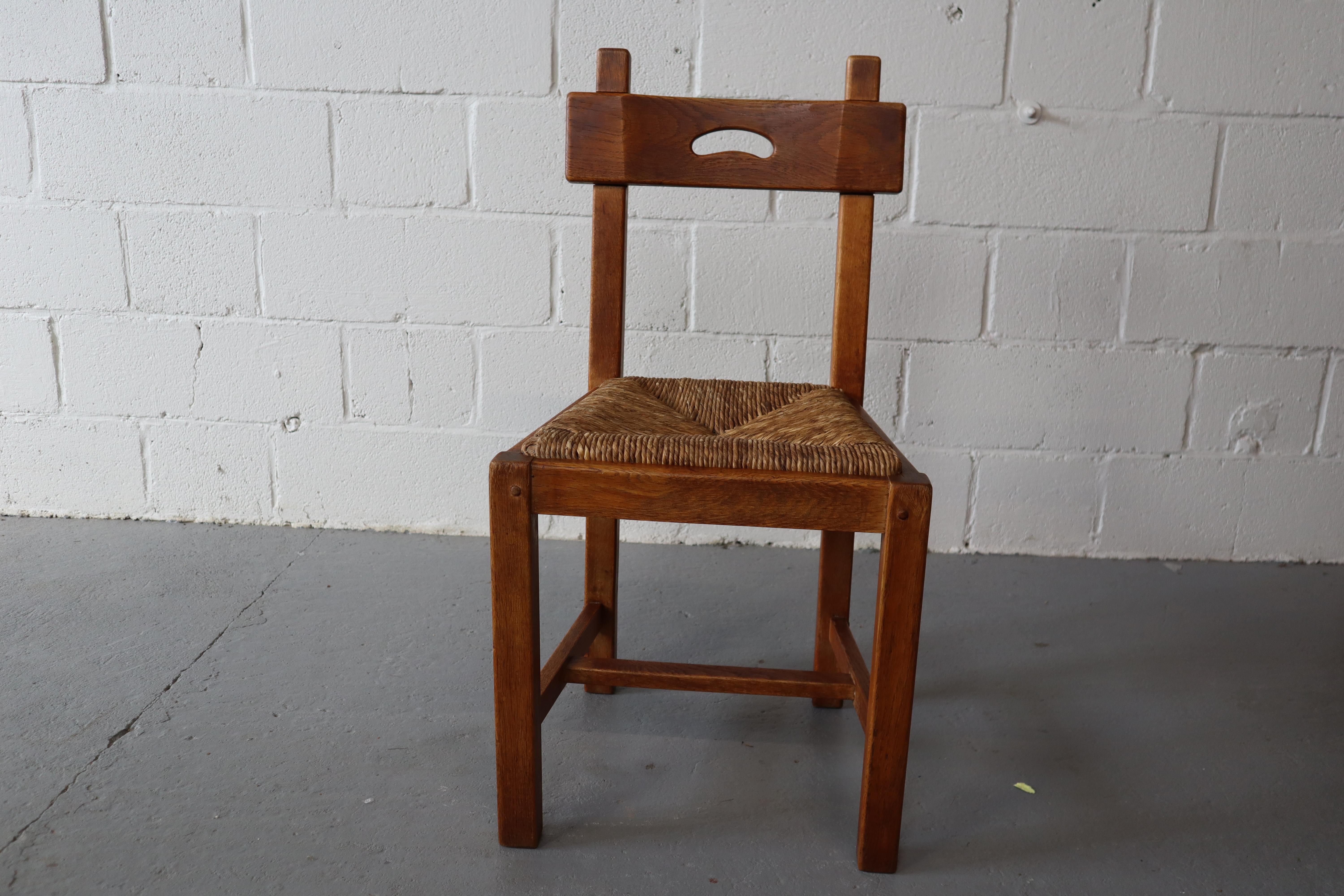 Set di sei sedie da pranzo brutaliste e rustiche in Oak e Rush, Spagna, anni '60! in vendita 13