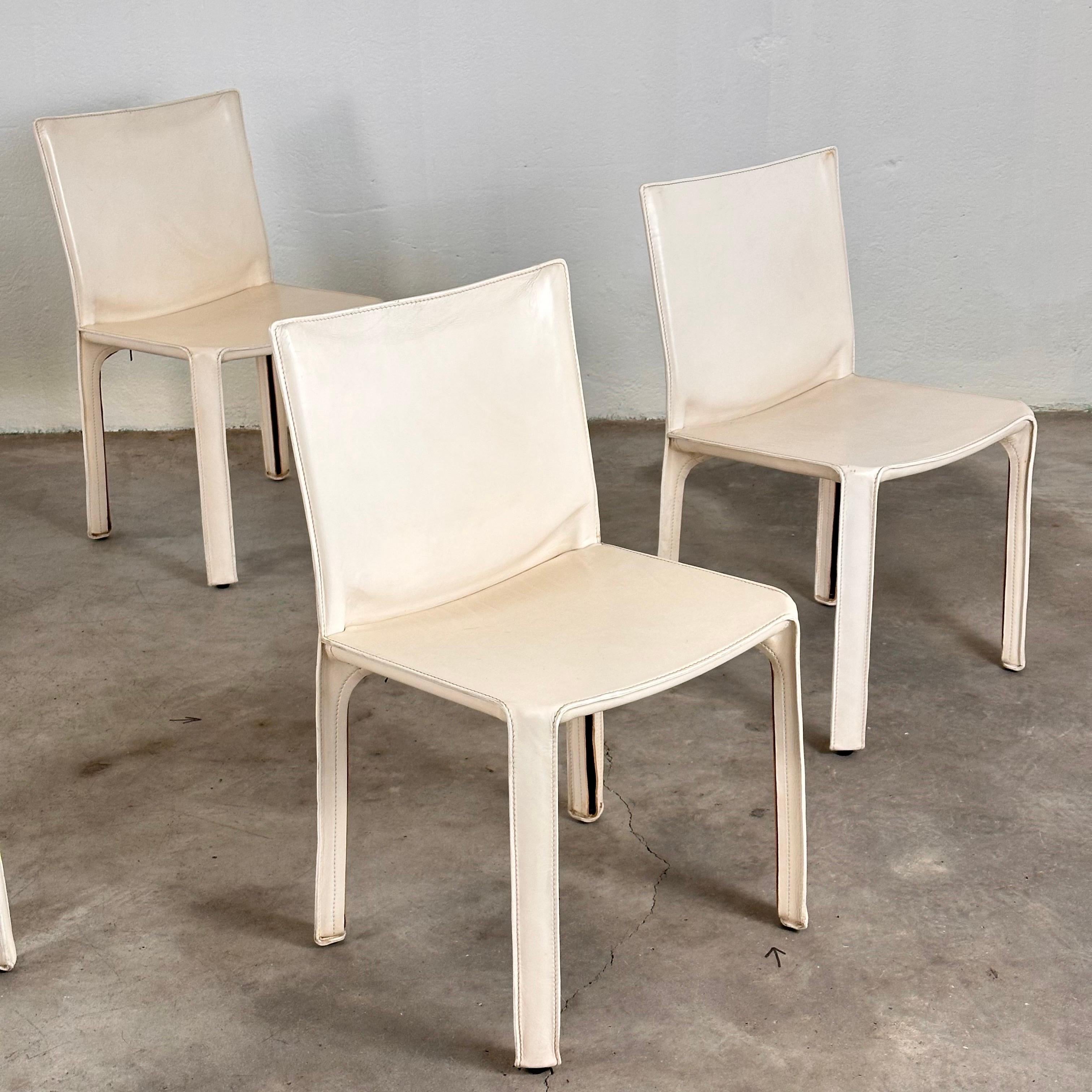Set of Six CAB 412 Chairs by Mario Bellini for Cassina in white Leather, 1970s 1
