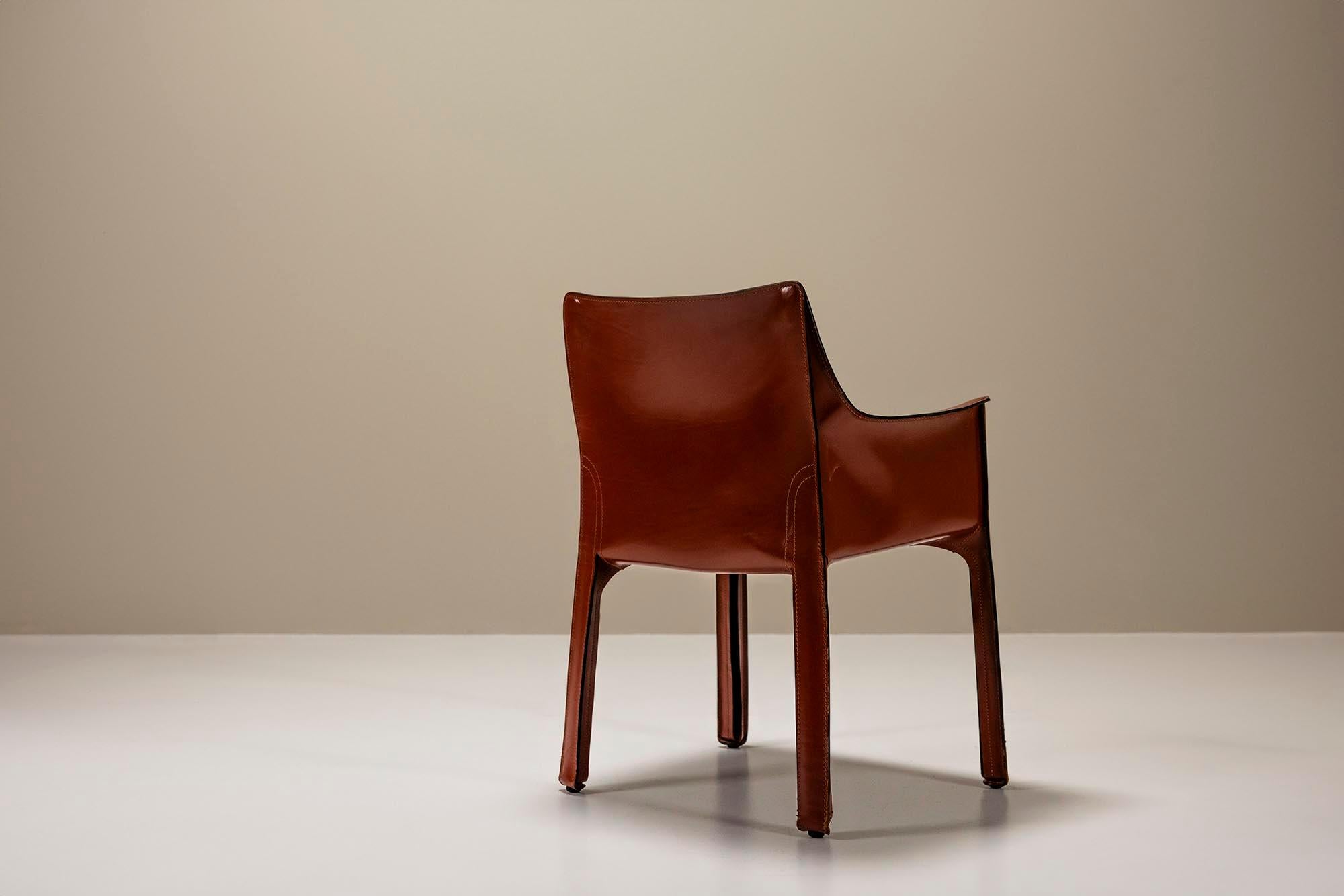 Set Of Six 'CAB' Chairs In Burgundy Leather By Mario Bellini For Cassina, Italy  For Sale 6