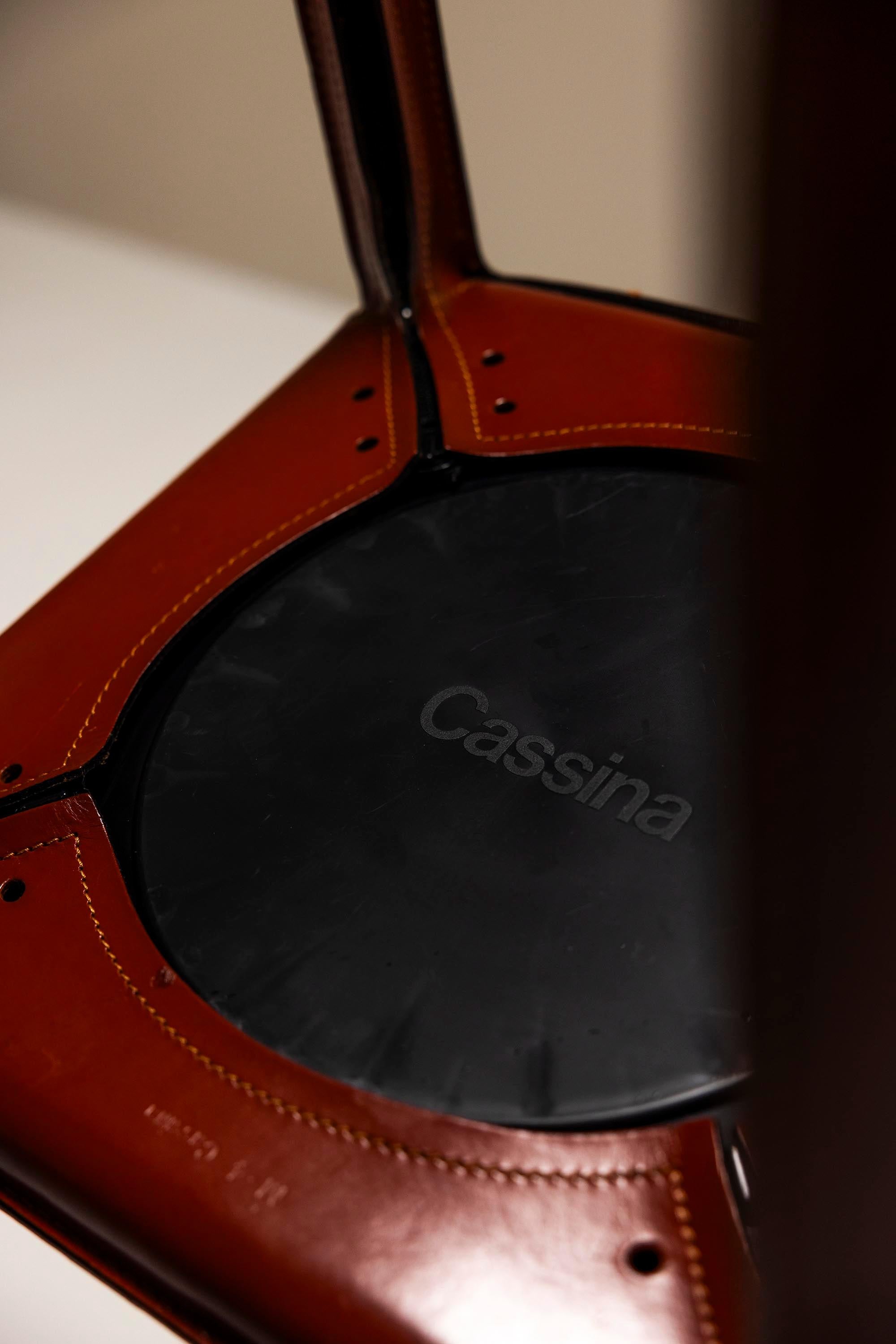Satz von sechs Stühlen „CAB“ aus burgunderrotem Leder von Mario Bellini für Cassina, Italien  im Angebot 10