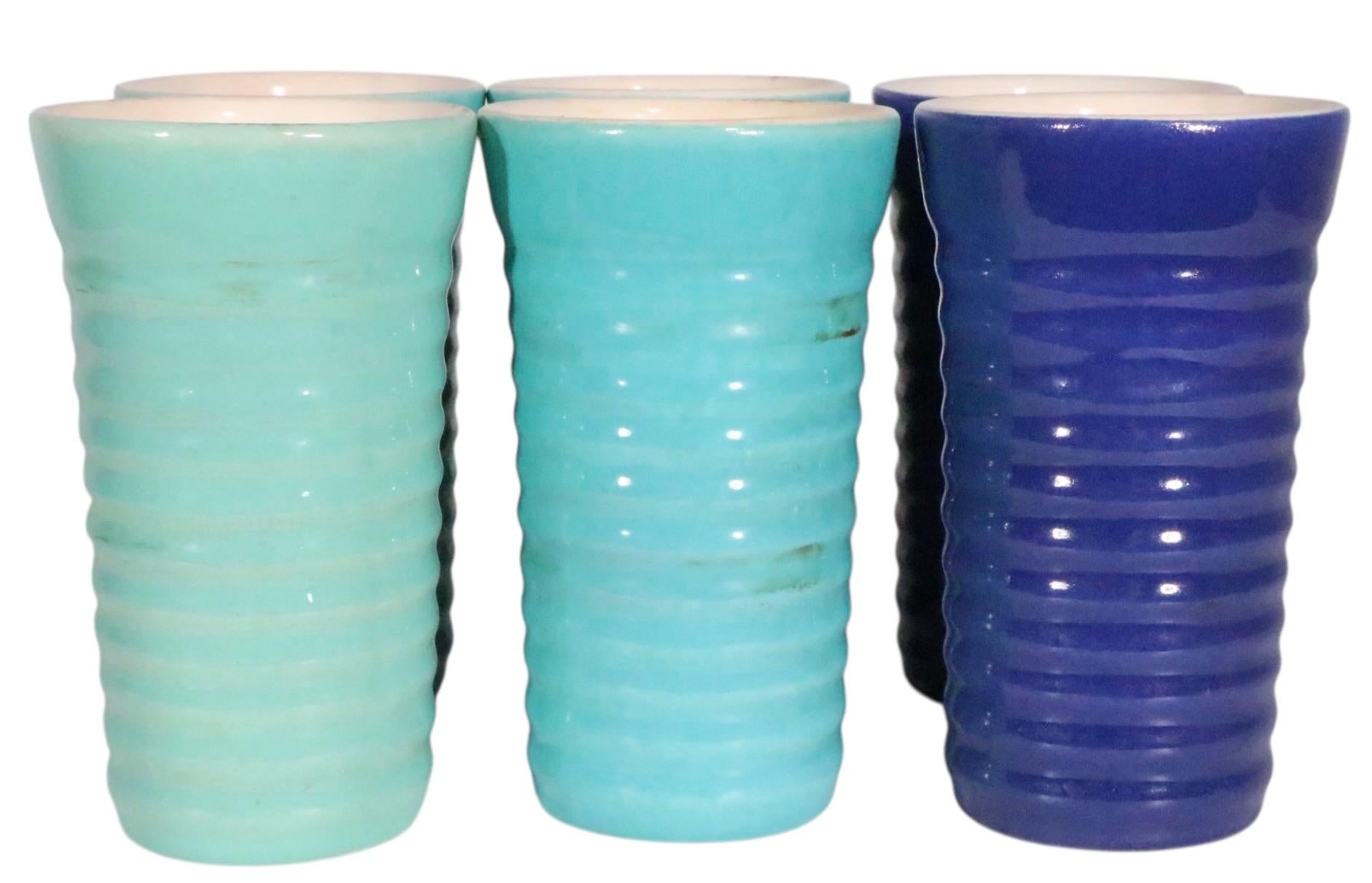 Lot de six gobelets en céramique à motif d'anneau de California Pottery par Bauer en vente 7