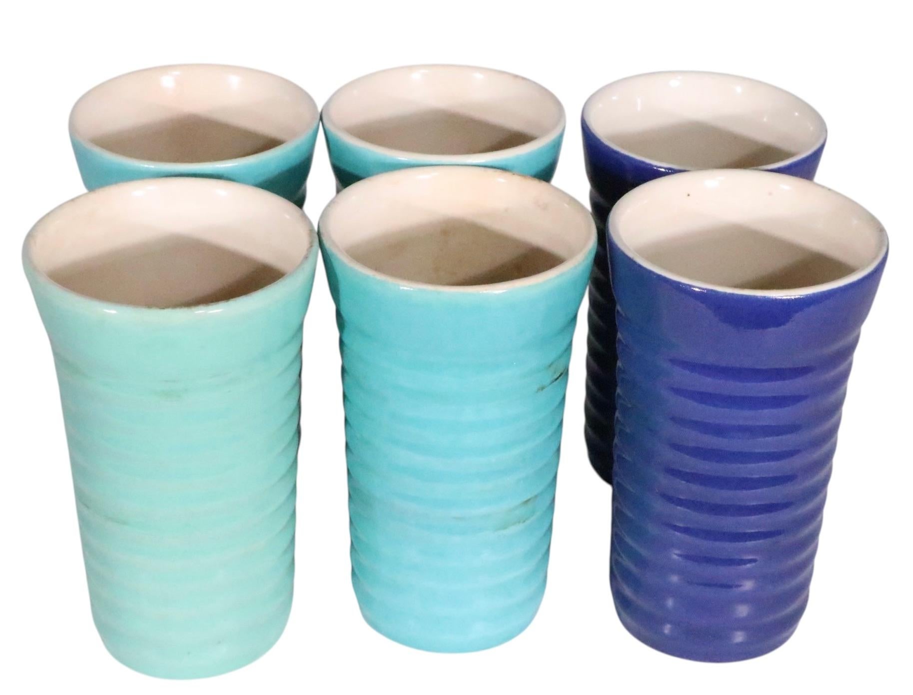 Lot de six gobelets en céramique à motif d'anneau de California Pottery par Bauer en vente 8