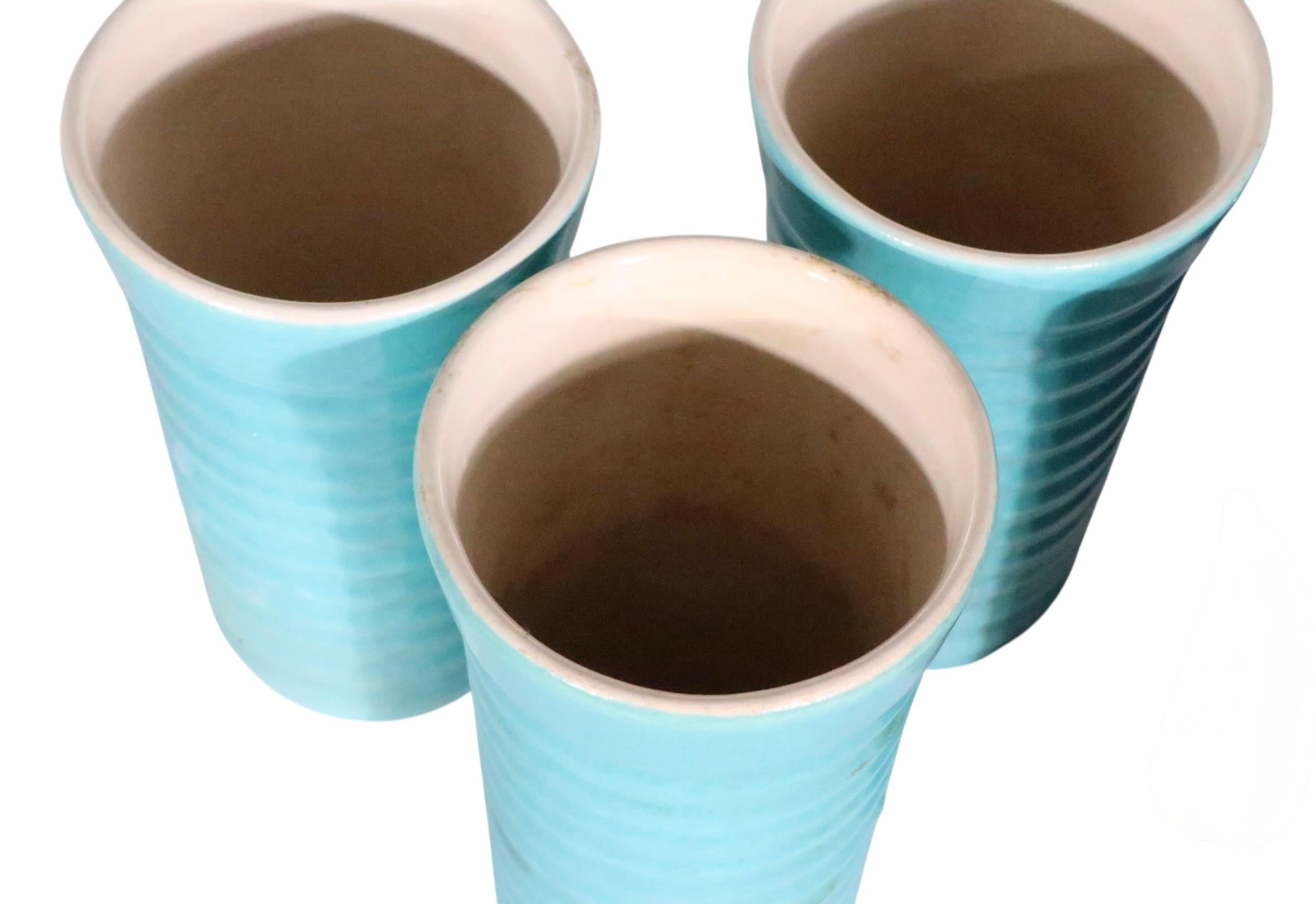 20ième siècle Lot de six gobelets en céramique à motif d'anneau de California Pottery par Bauer en vente