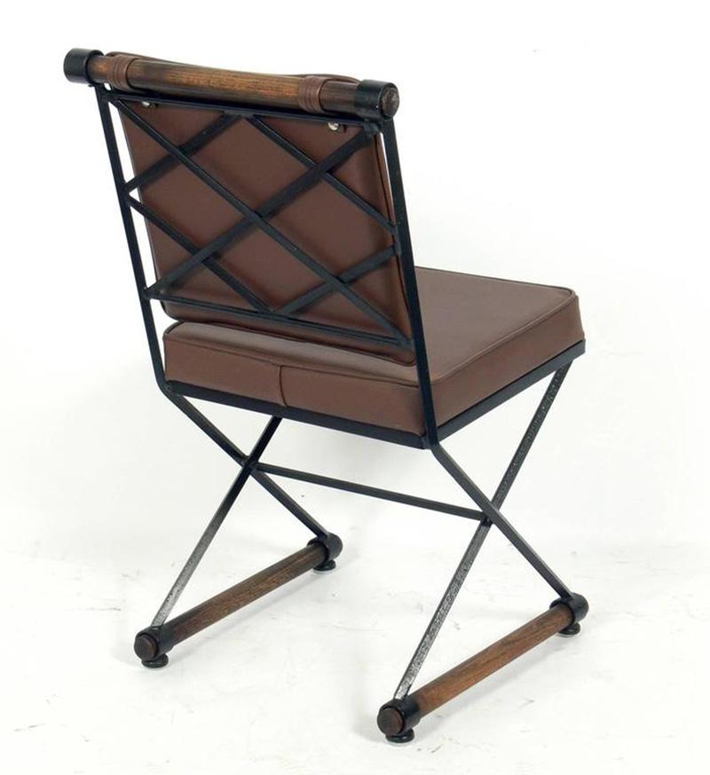 Sechs Esszimmerstühle im Campaigner-Stil nach Cleo Baldon (amerikanisch) im Angebot